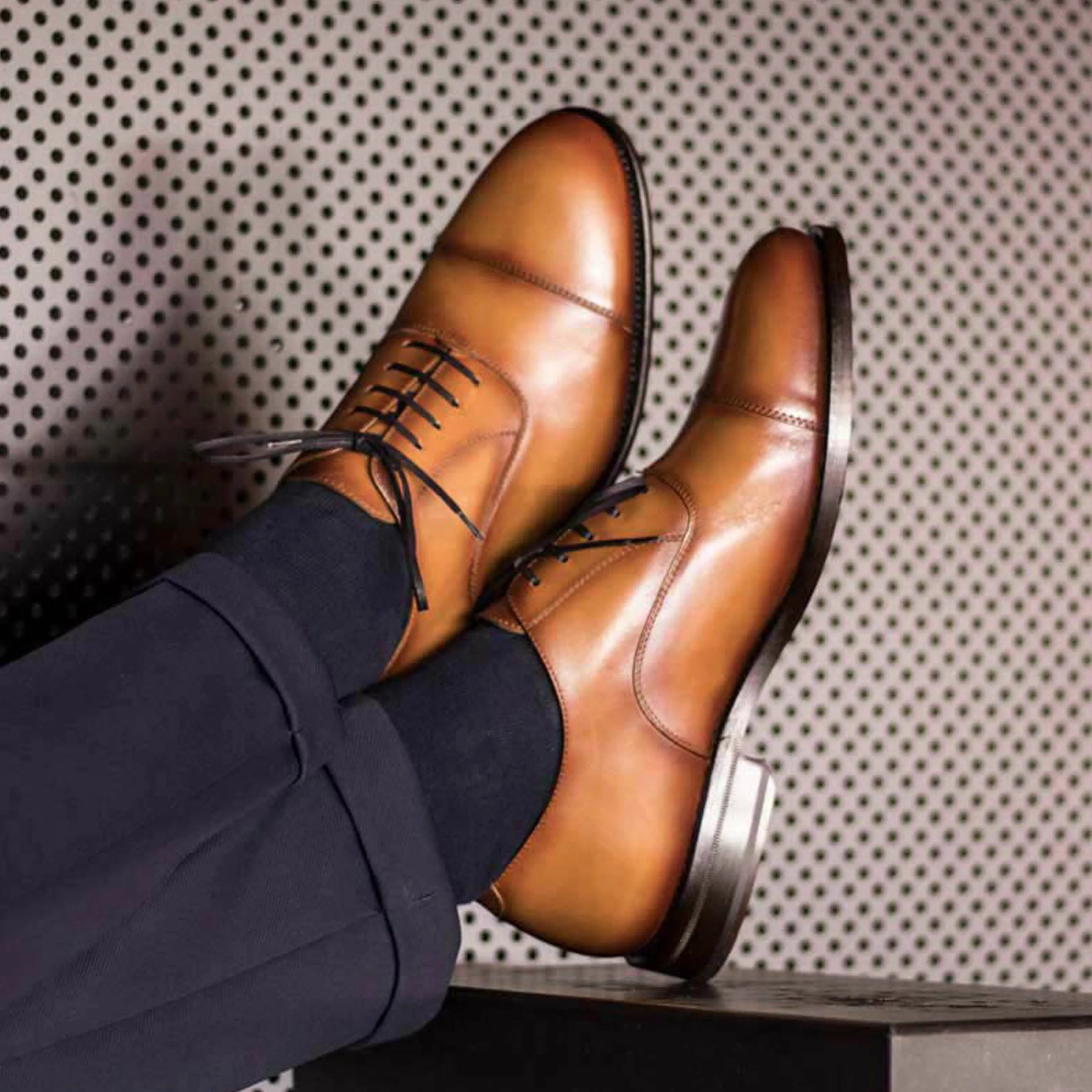 Brown leather 6014 Oxford shoes with hand-painted patina