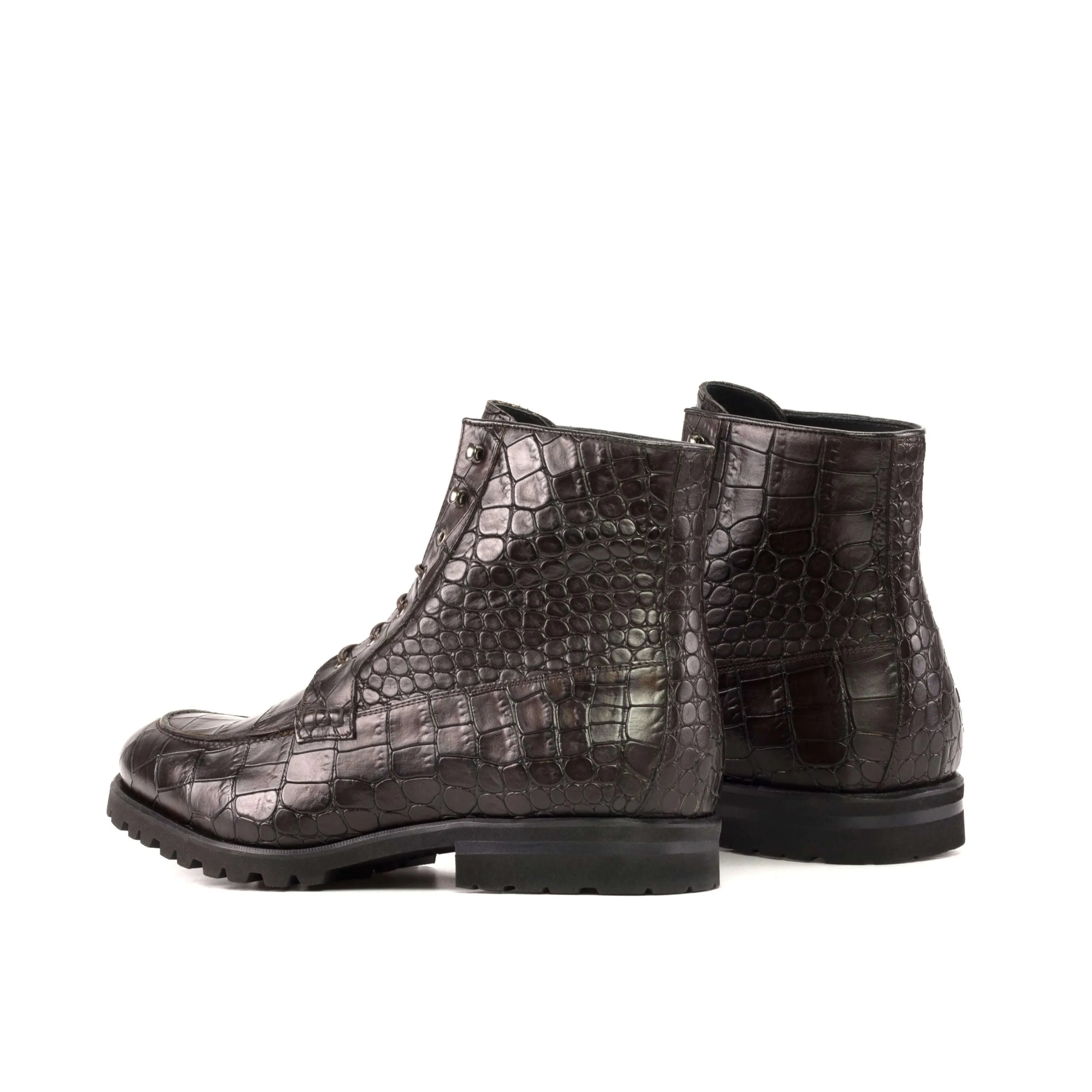 Bonny moc boot in brown crocodile-patterned leather