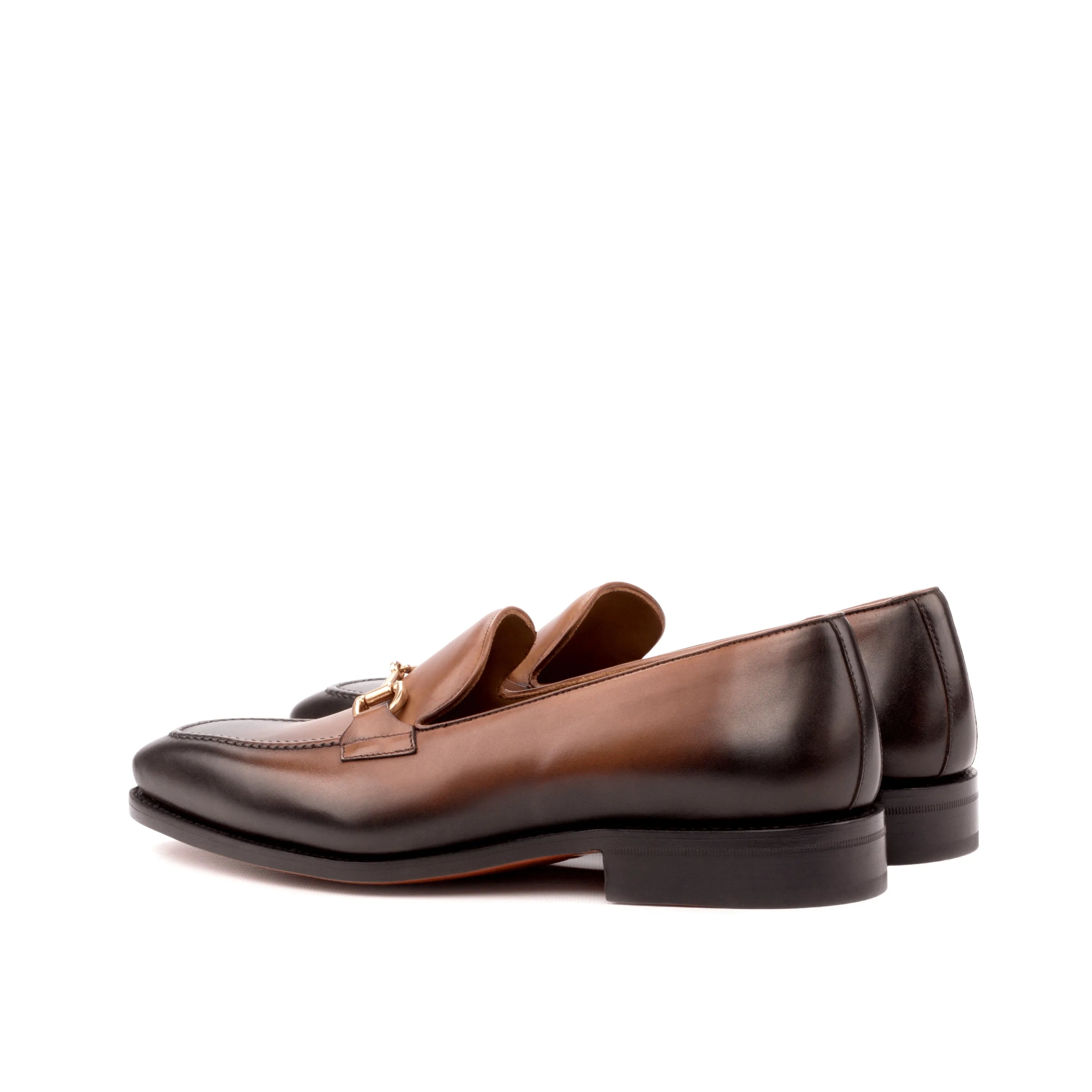 Cruspos loafers in med brown leather with horsebit detail
