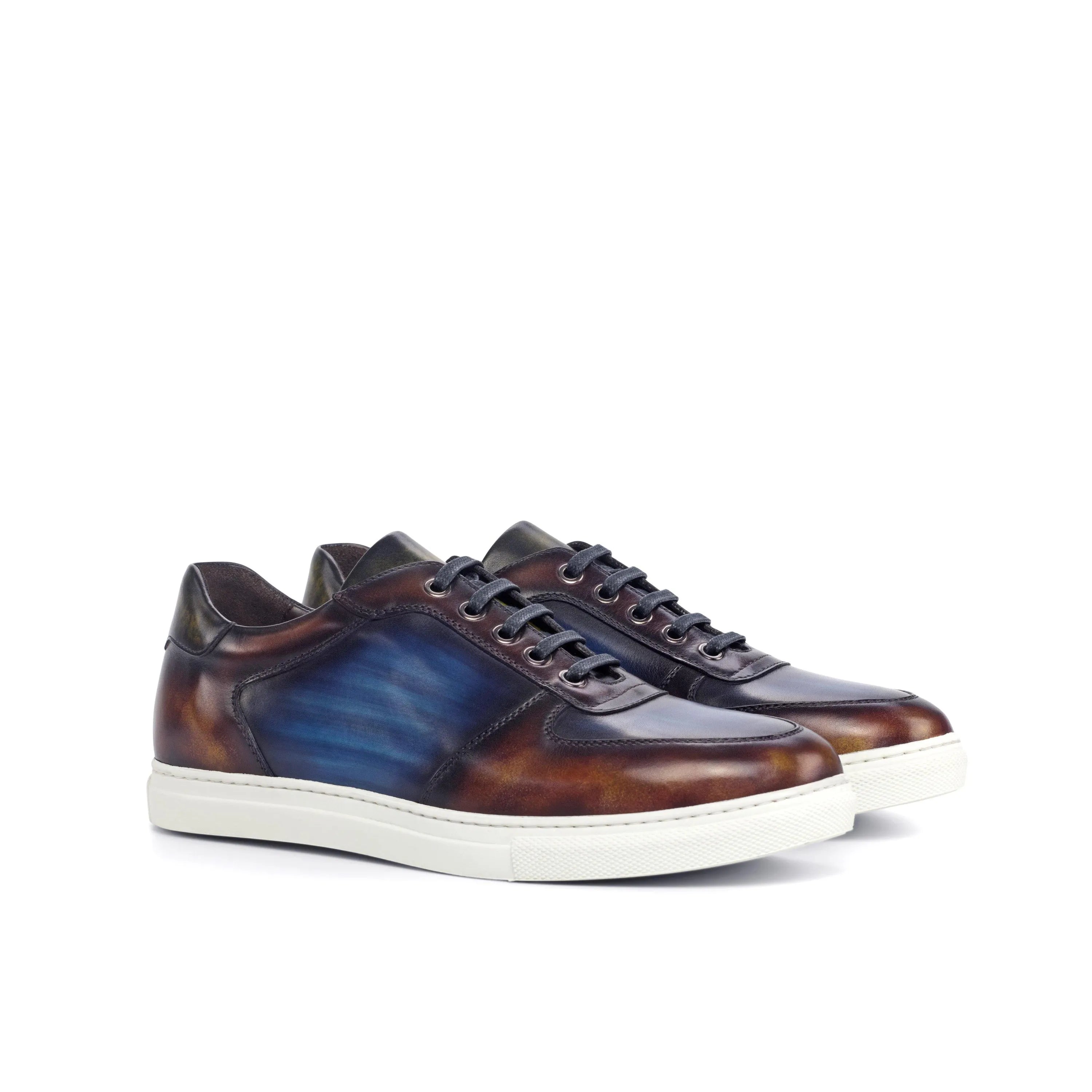 Deen Patina low top leather sneakers with blue accents and crust patina