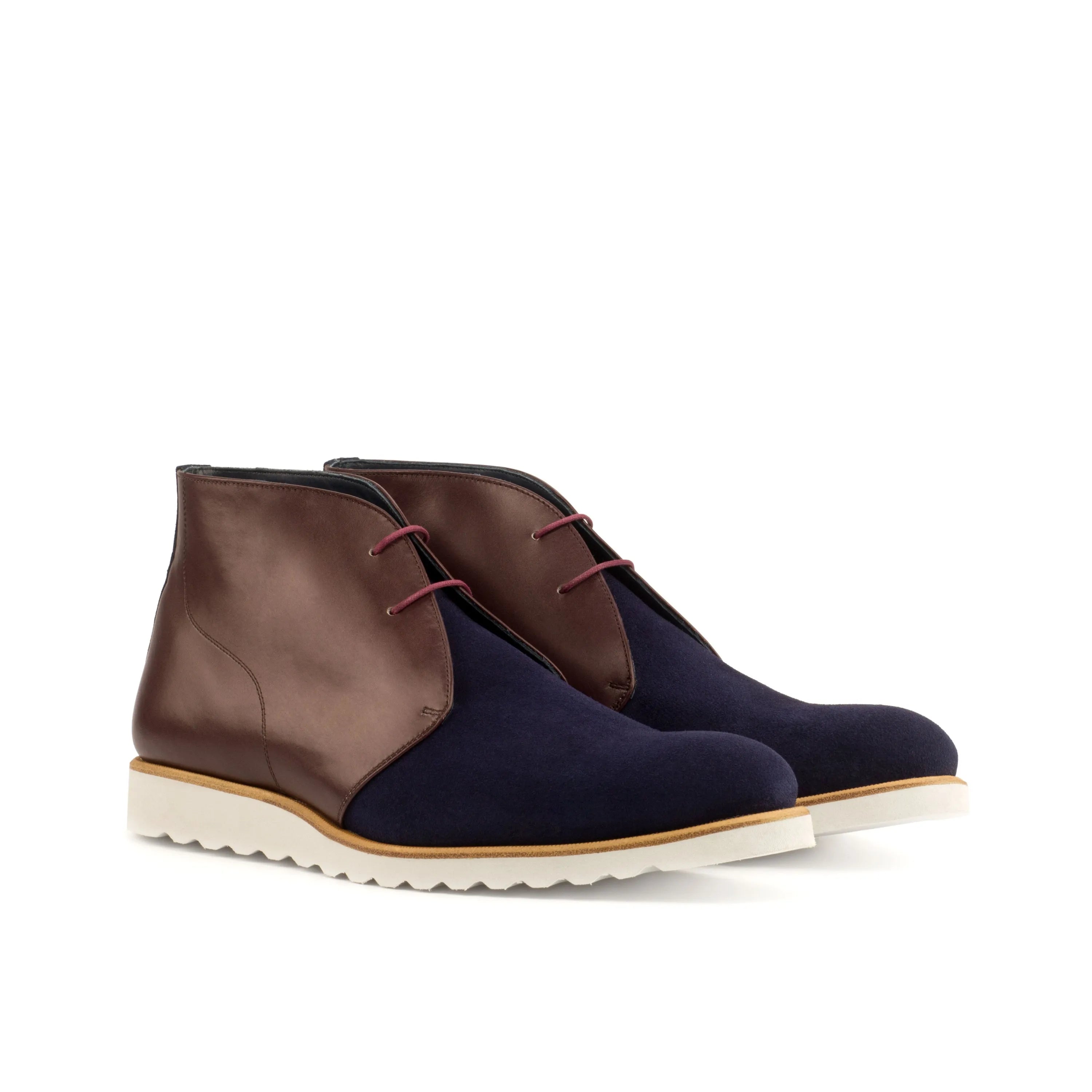 Denne Chukka boots in two-tone leather and suede