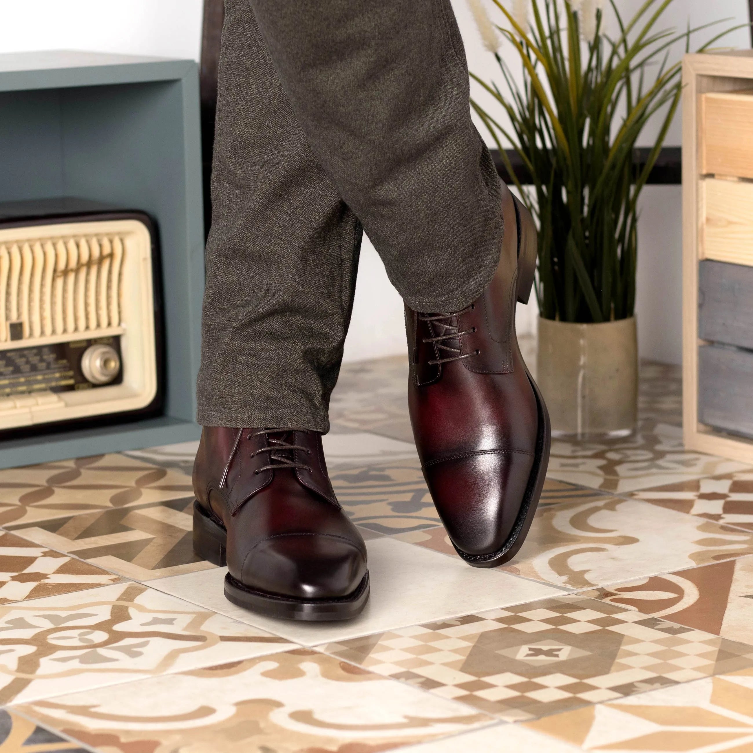 Burgundy leather Donny Jumper Boots in fast lane style