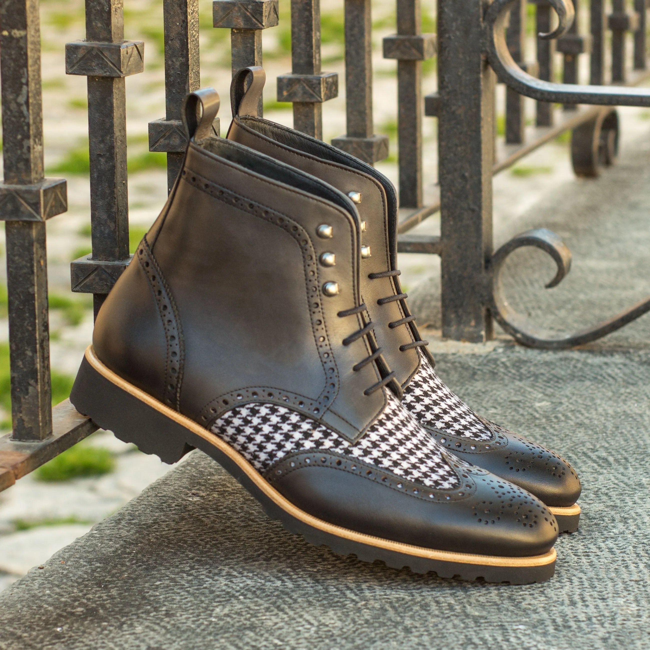 DT90 military brogue boots in black leather and houndstooth