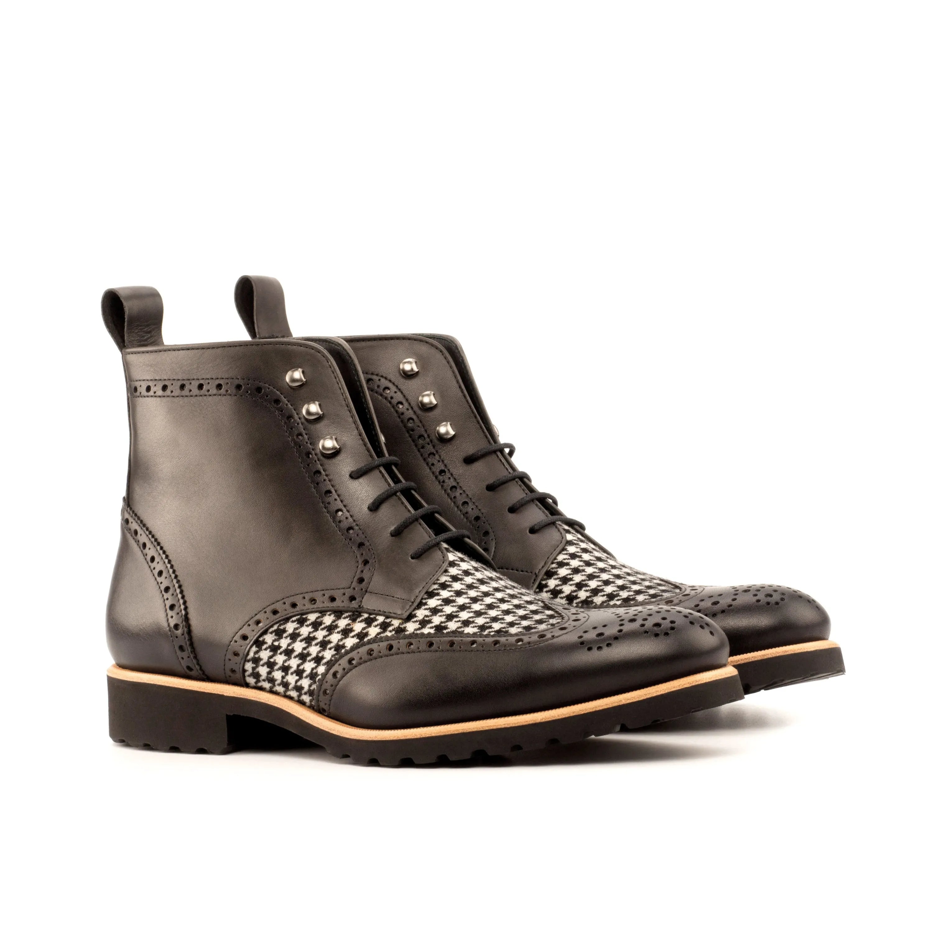 DT90 military brogue boots in black leather and houndstooth wingtip
