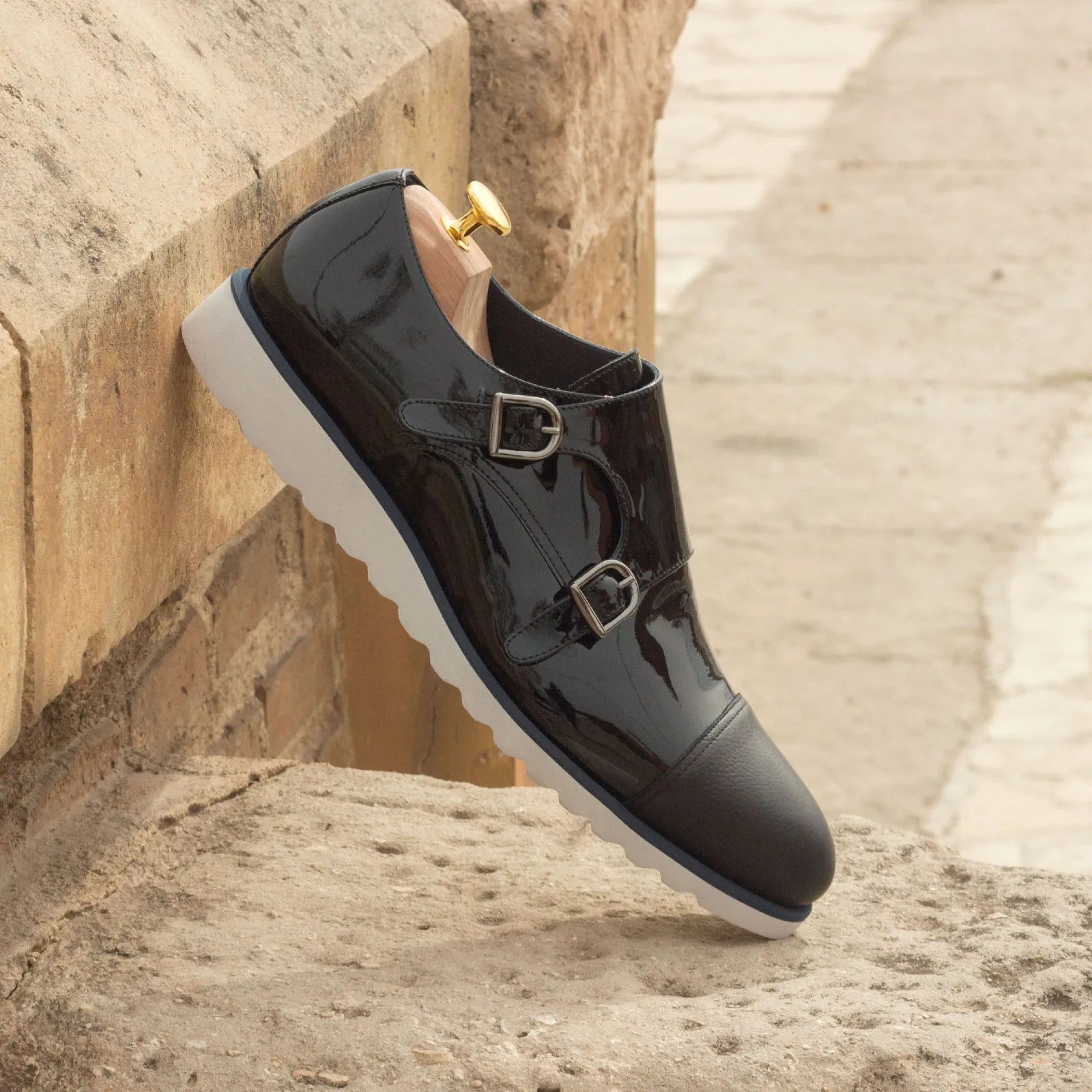 Shiny black Hero Double Monk strap shoe back view