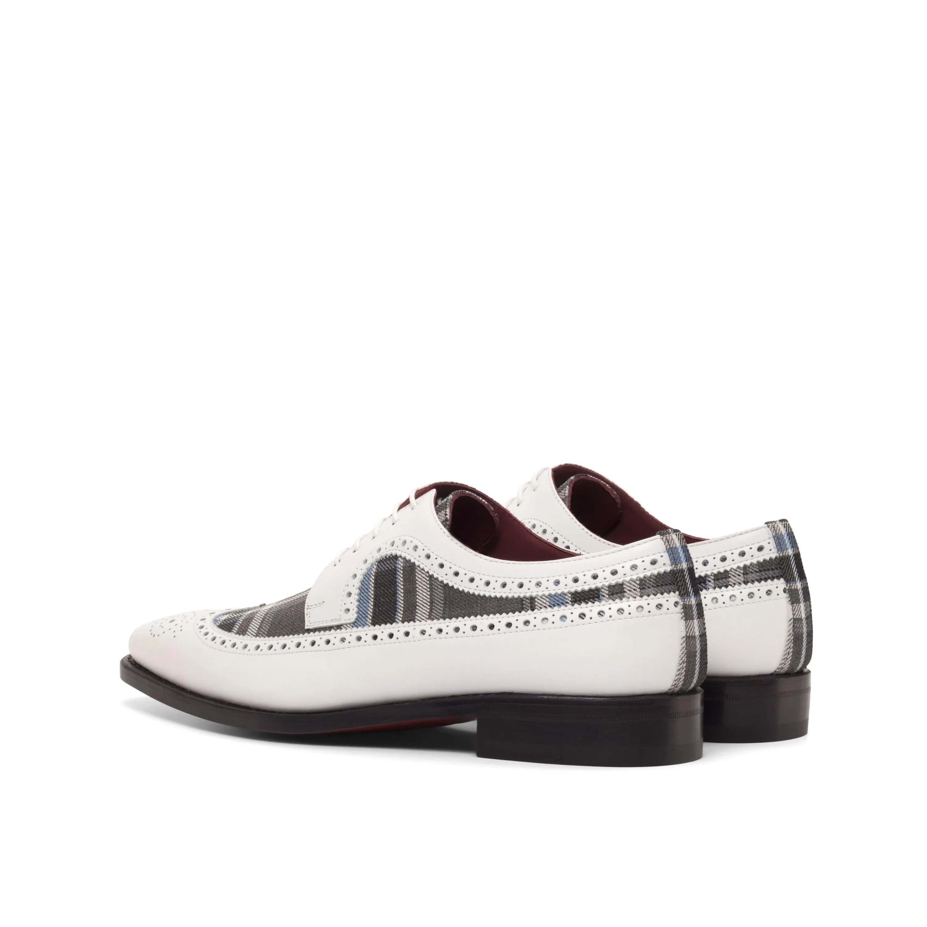Jazzy longwing blucher shoes in white and plaid wingtip design