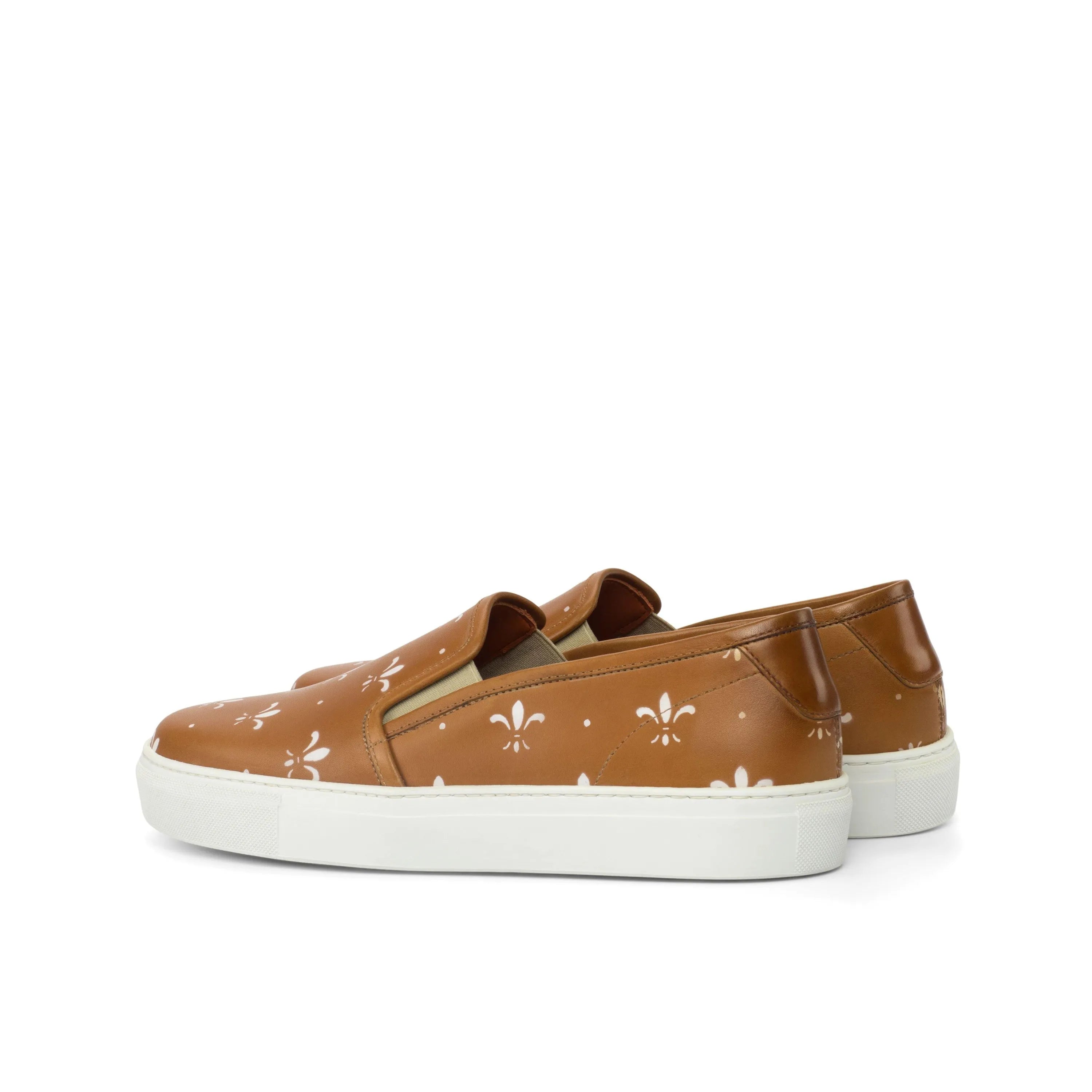 Jina21 womens slipon sneakers: brown shoes with white fleur-de-lis pattern