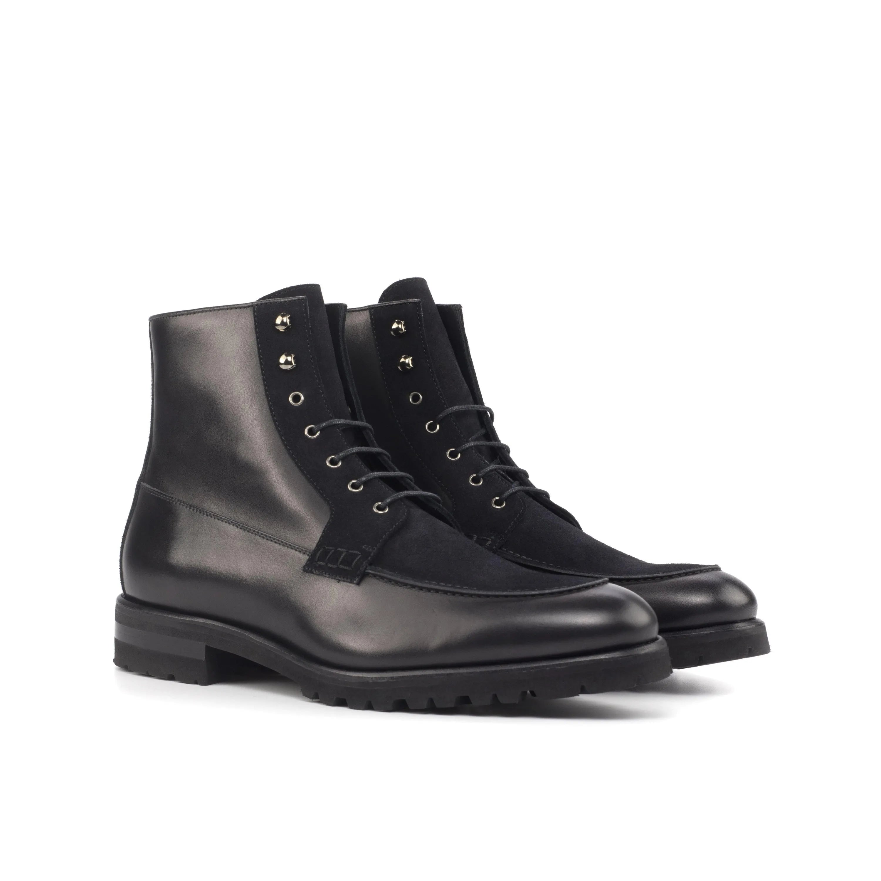 Kindrick moc boot with black leather and fabric lace-up design