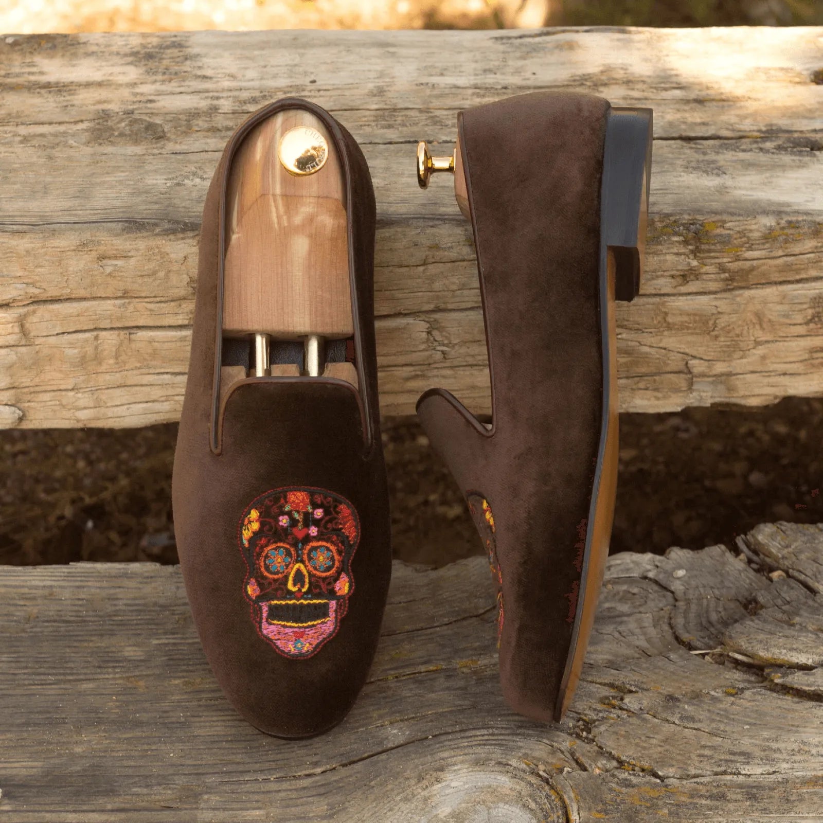 Mizarble Wellington slip on brown velvet slippers with skull embroidery