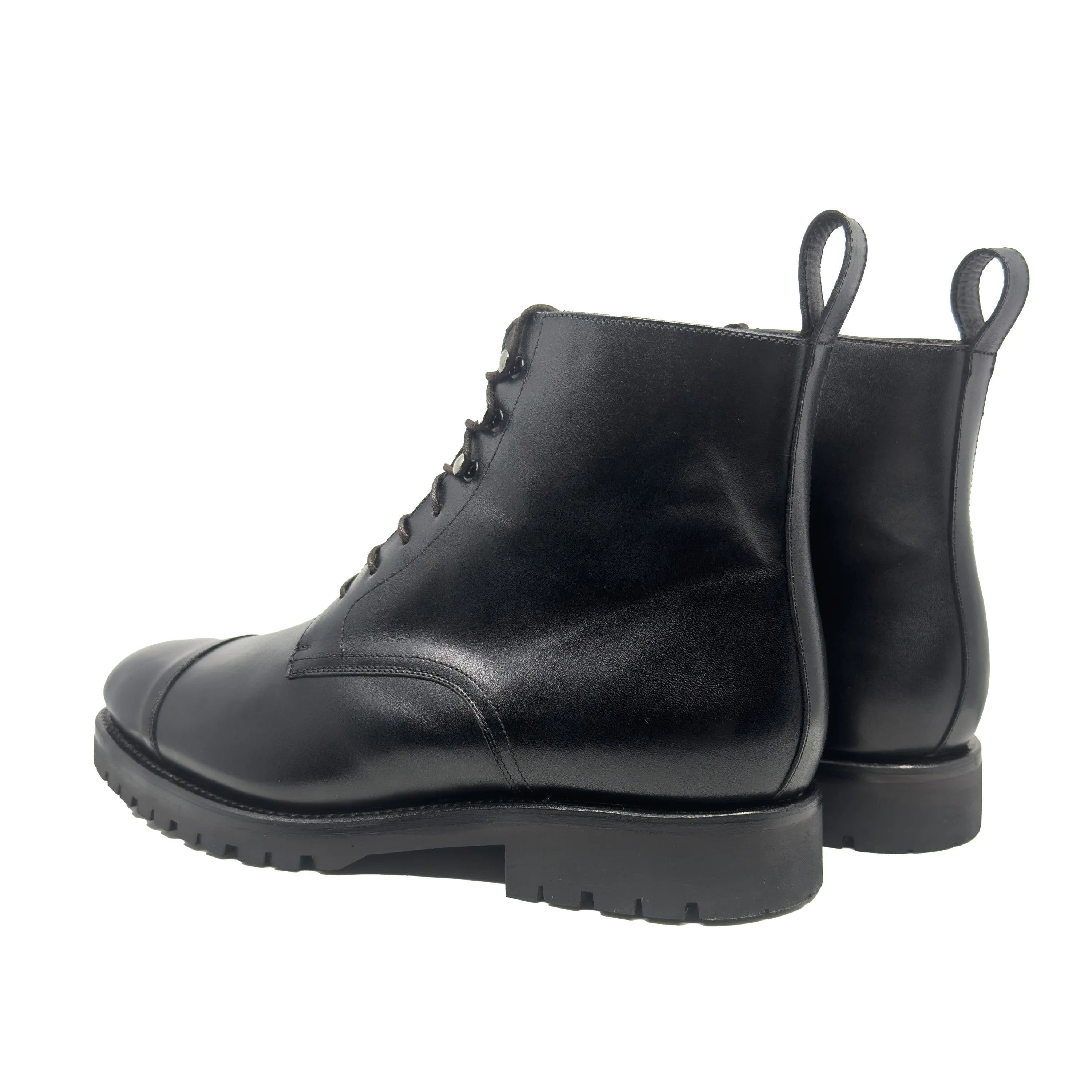 Oakland 45 jumper boots in black leather lace-up style