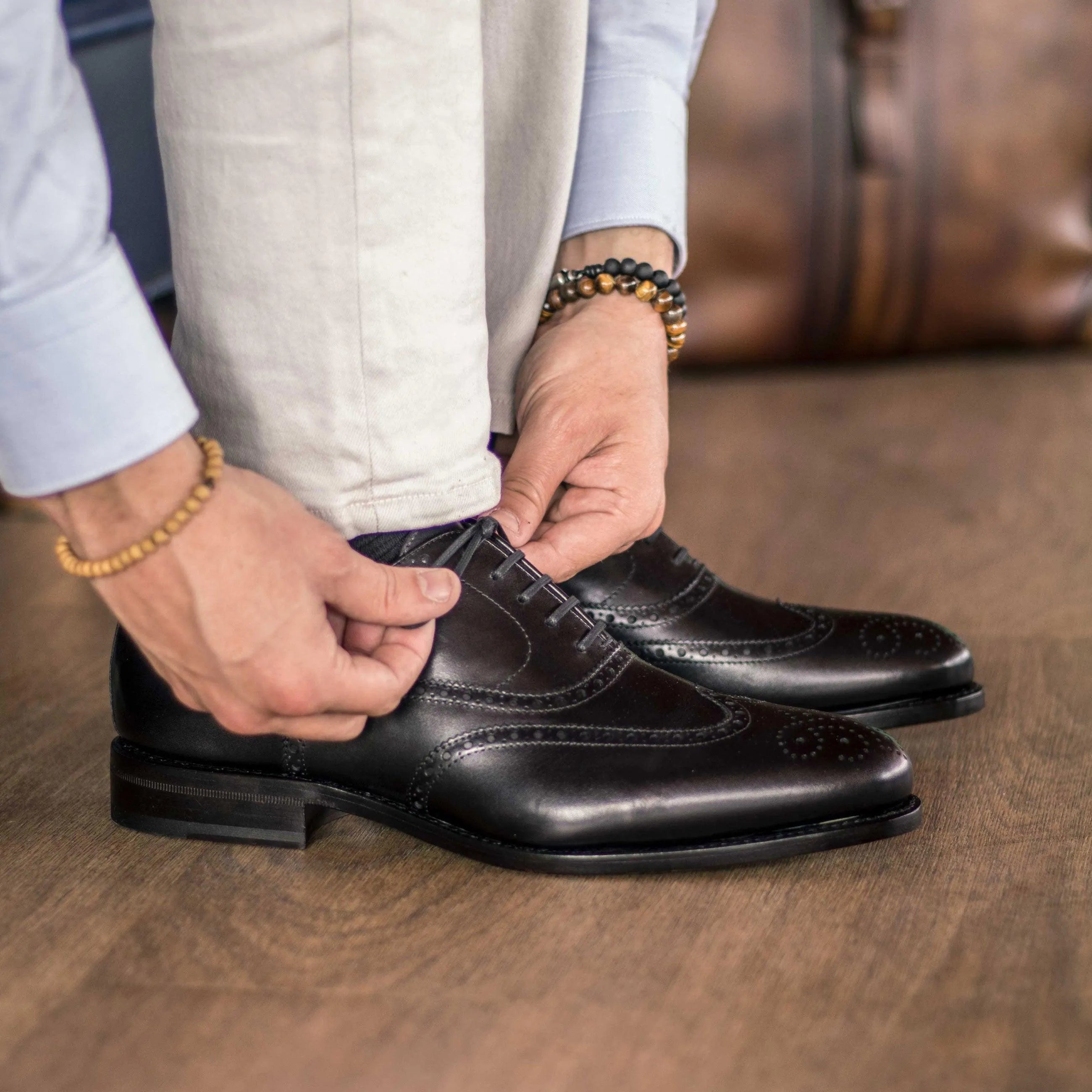 Black leather Rover full brogue shoes II wingtip, back view