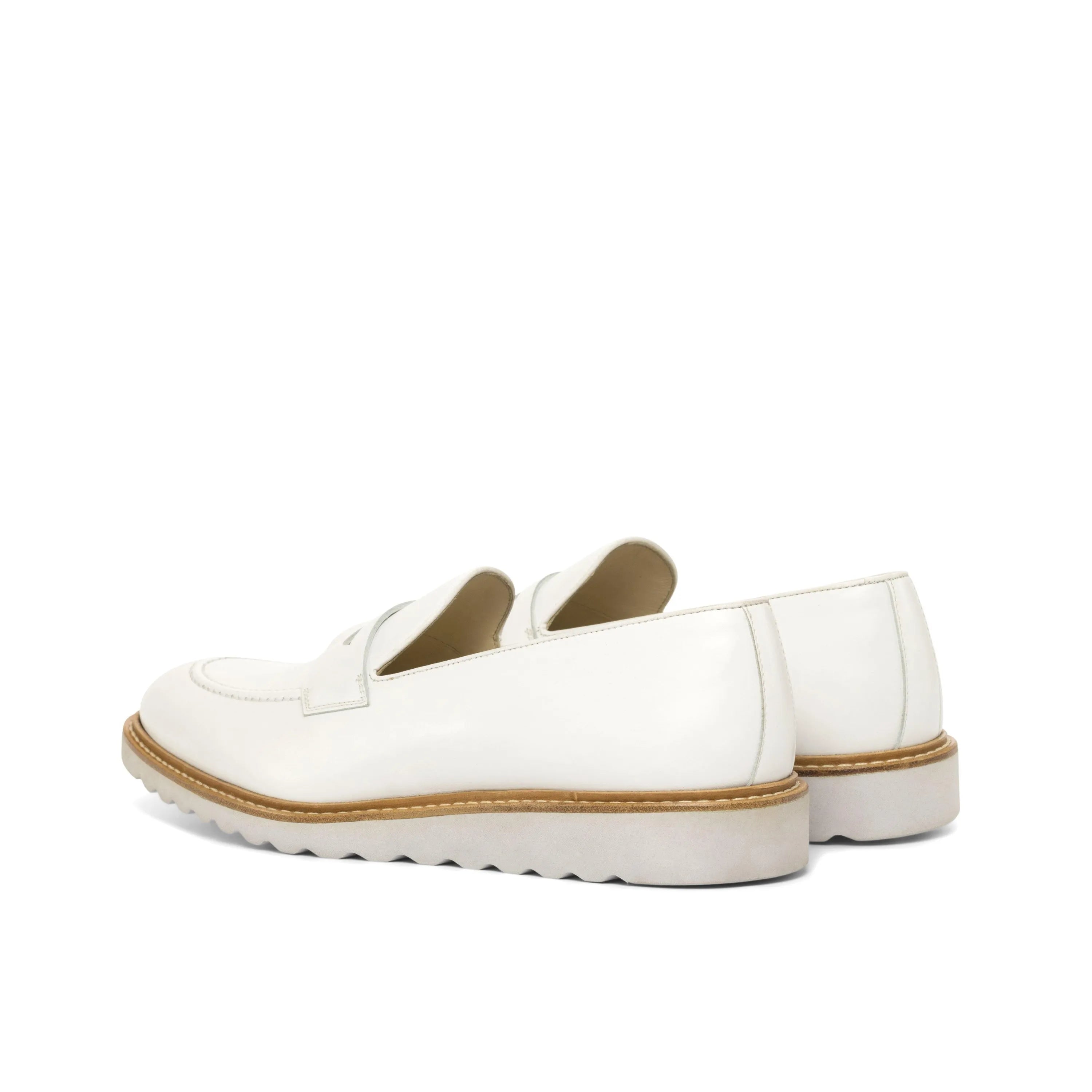 Pair of white leather Soho loafers with rounded toe for men