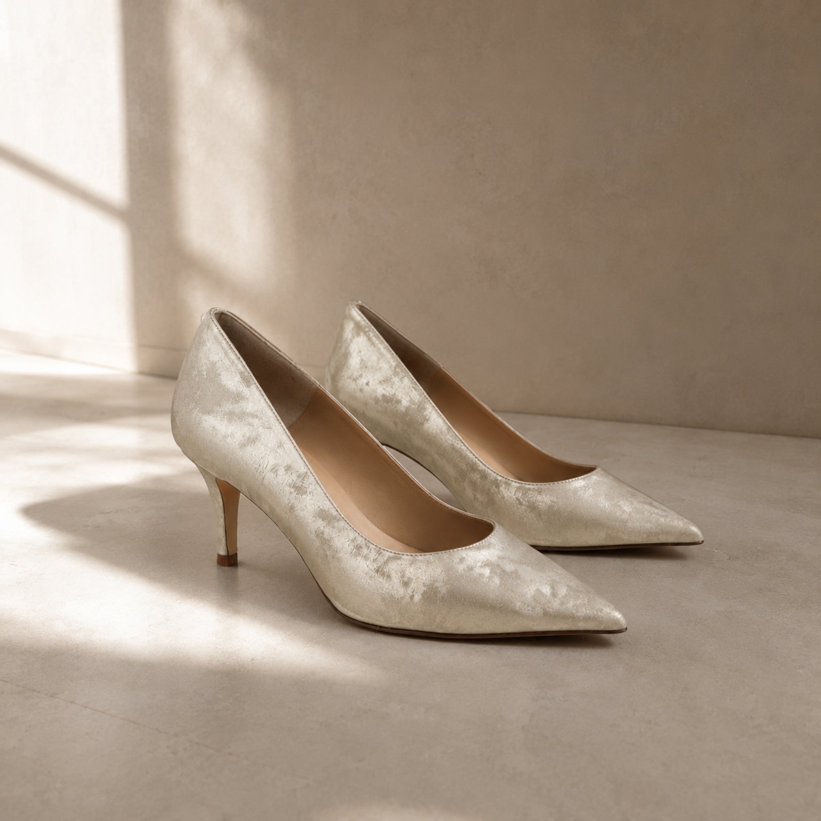 Lulu Pumps — Que Shebley