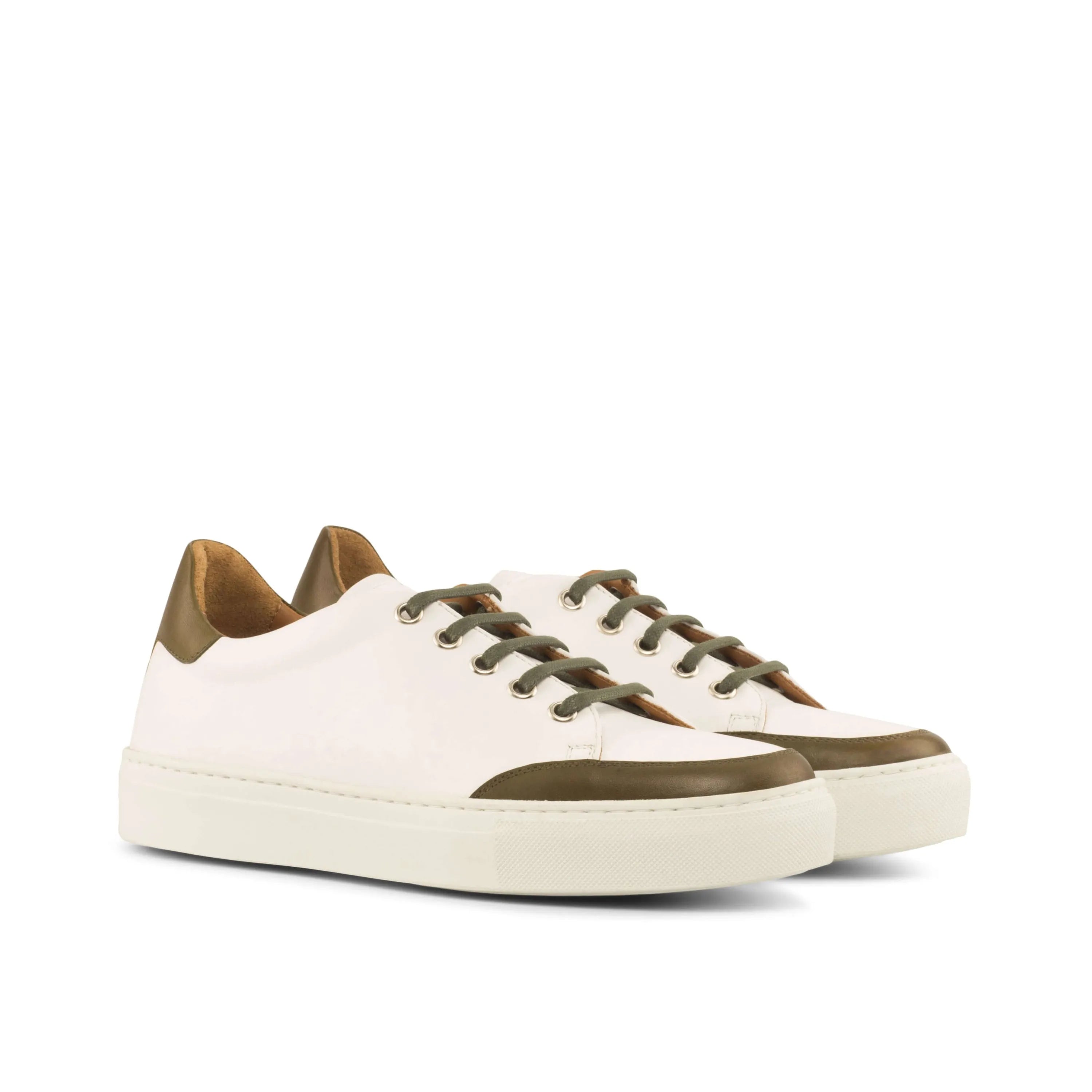 Alia ladies tennis sneaker in white and olive green leather