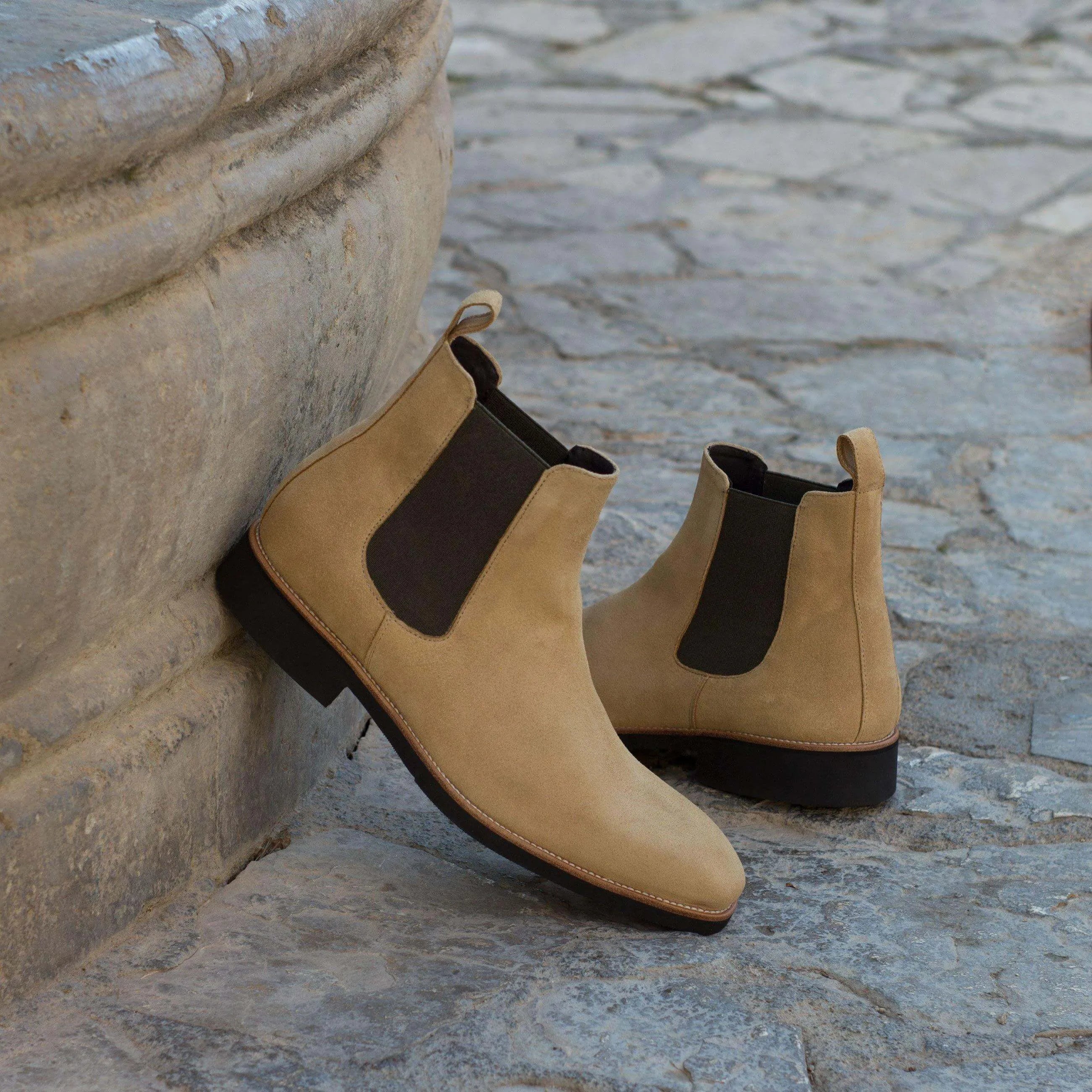 Tan suede Anoki Chelsea Boots II back view