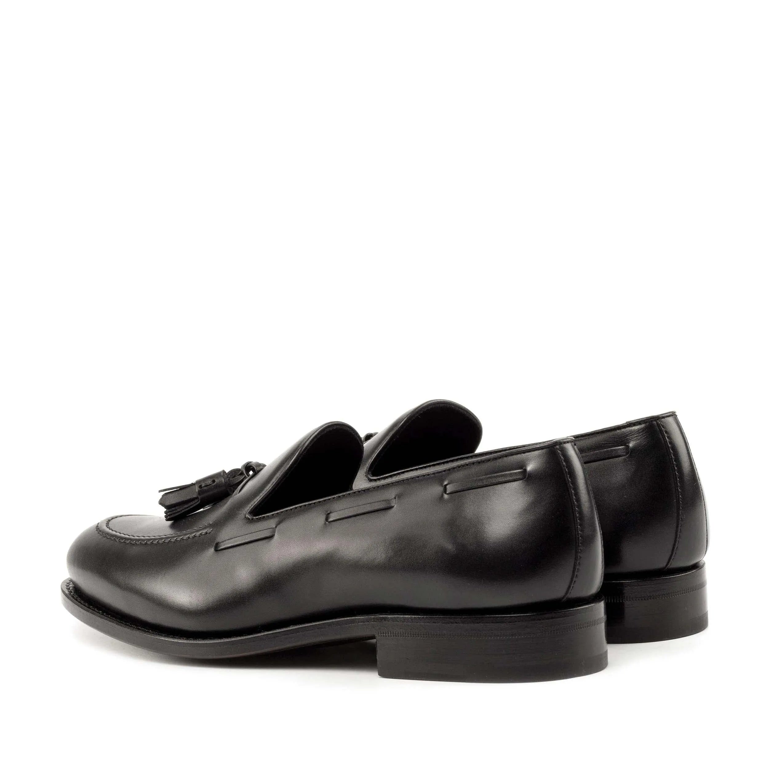 Pair of black leather Denver Loafers II tassel loafers