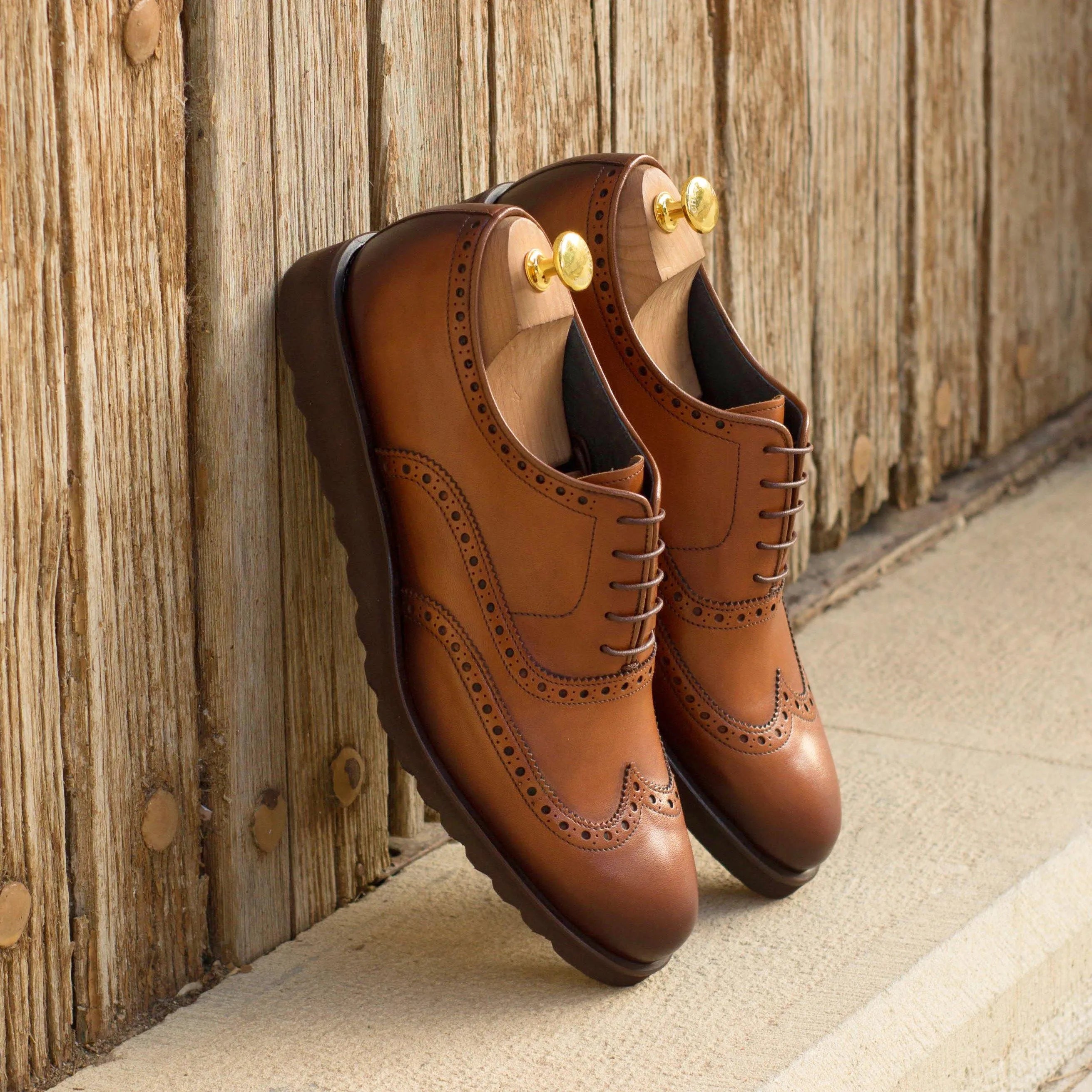 Dyami Full Brogue II brown leather wingtip shoes with rounded toe