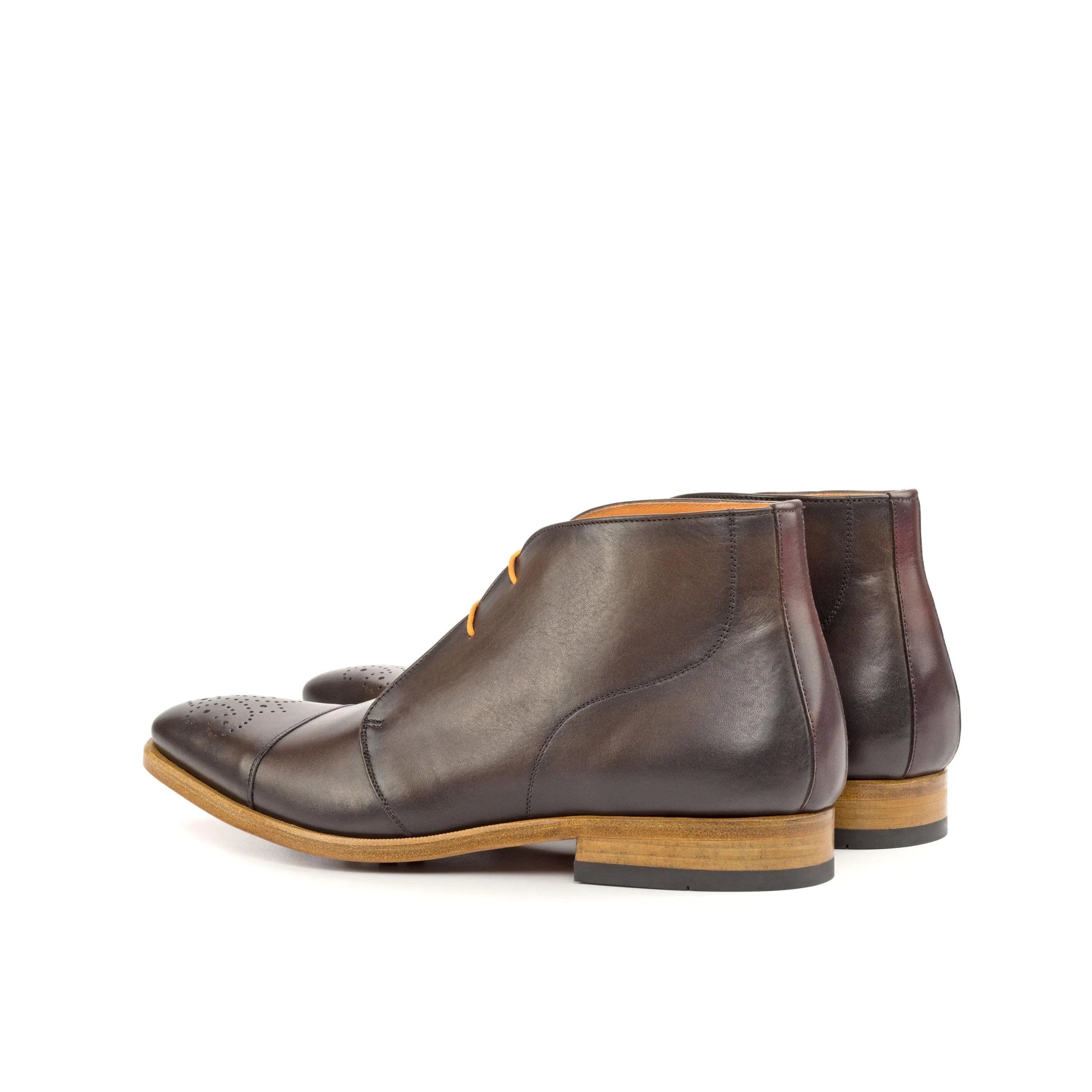 Brown Franko Chukka boots in leather, back view