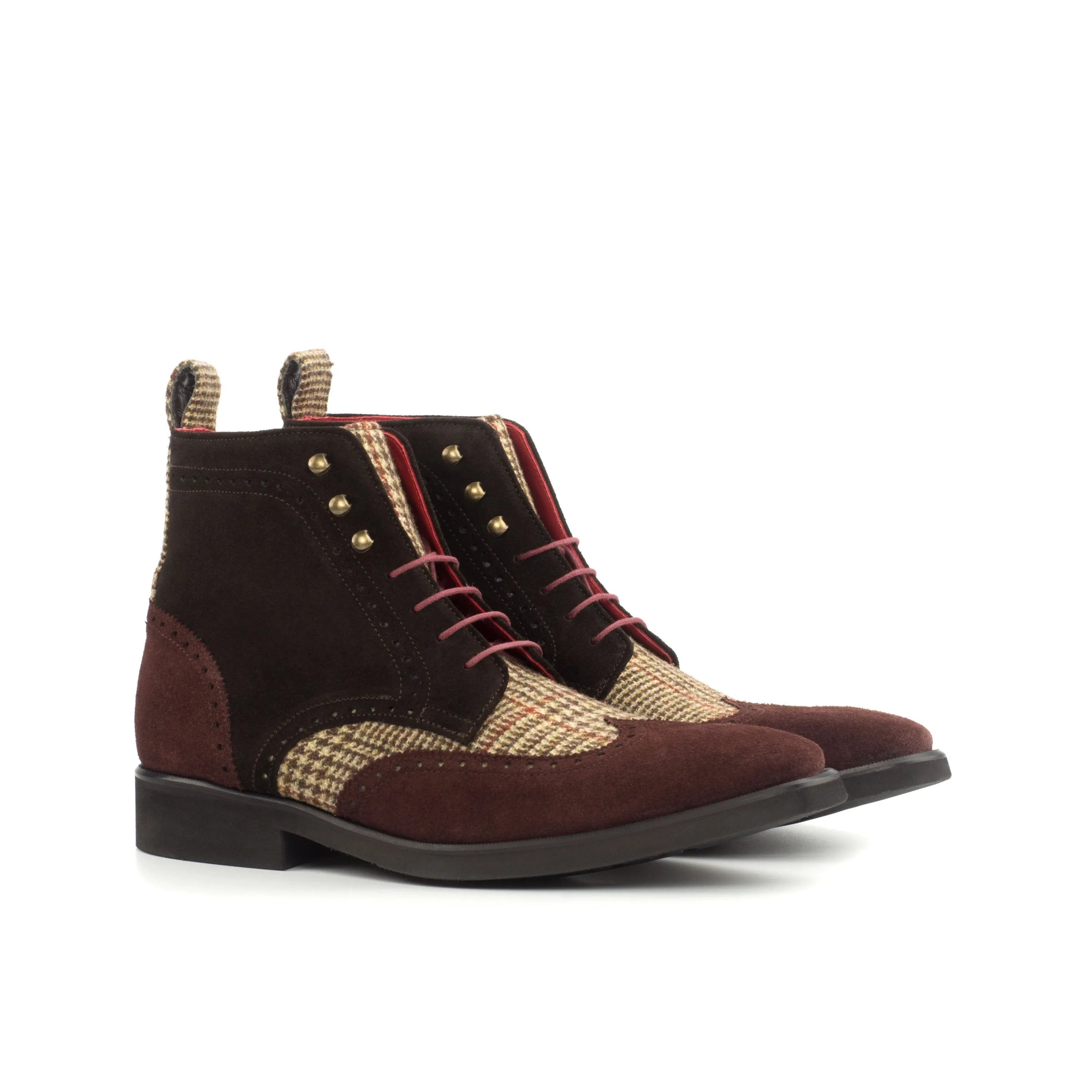 General06 military brogue boots in brown and tweed wingtip