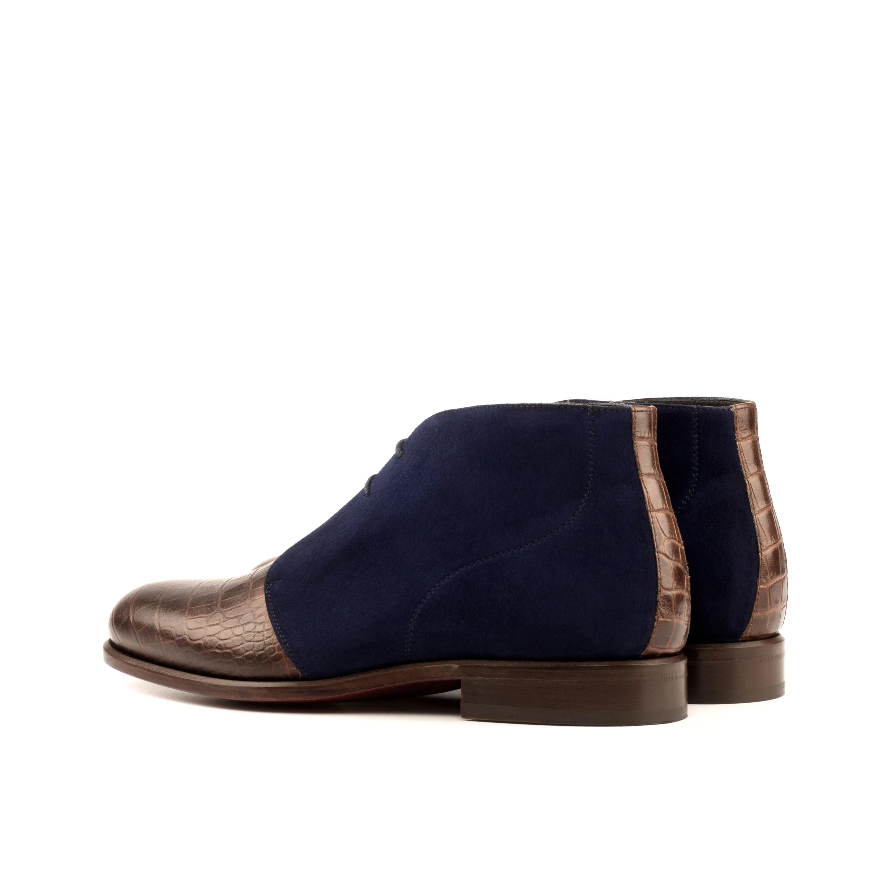 Geovano chukka boots in two-toned leather and suede