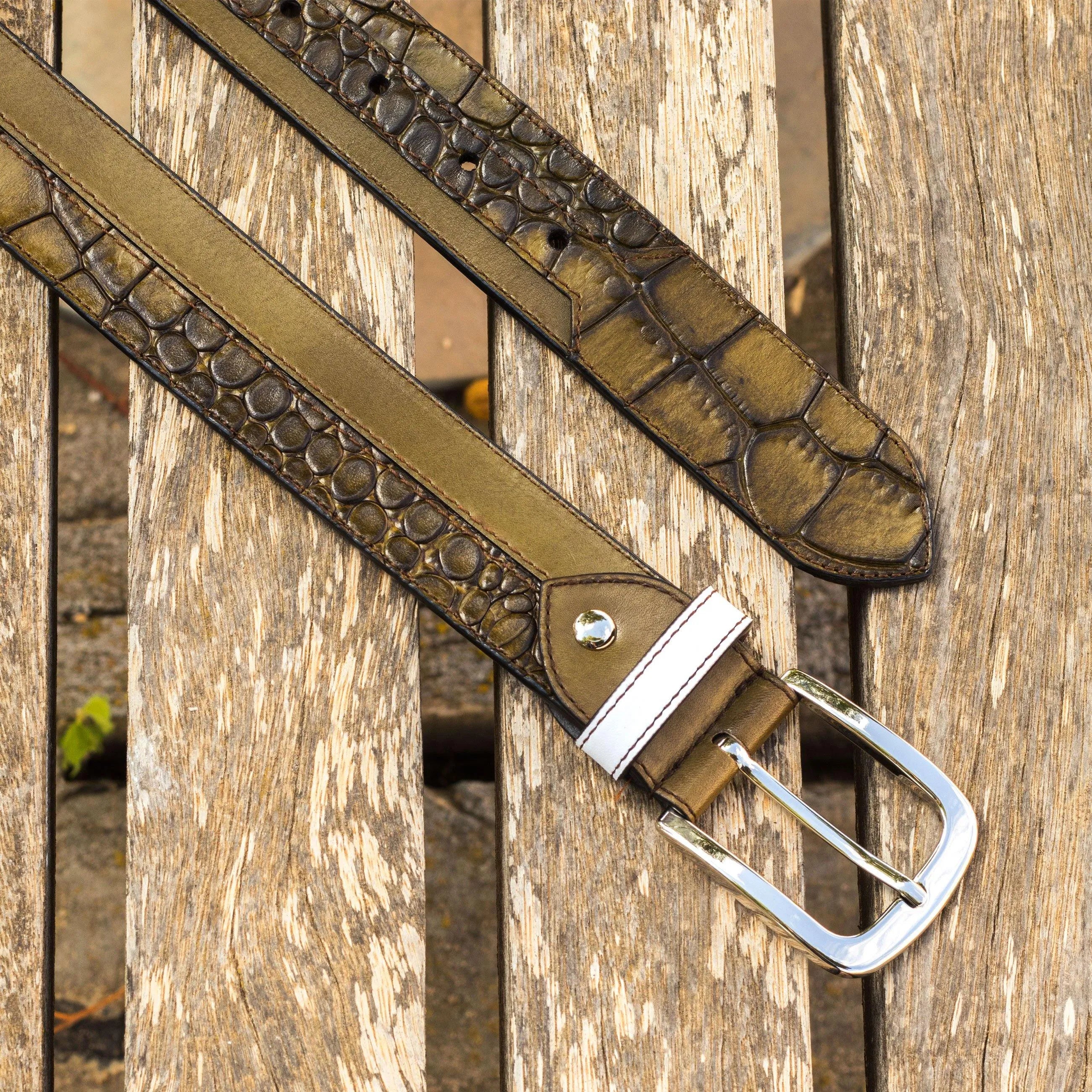 Howard Marseille belt in olive green crocodile pattern