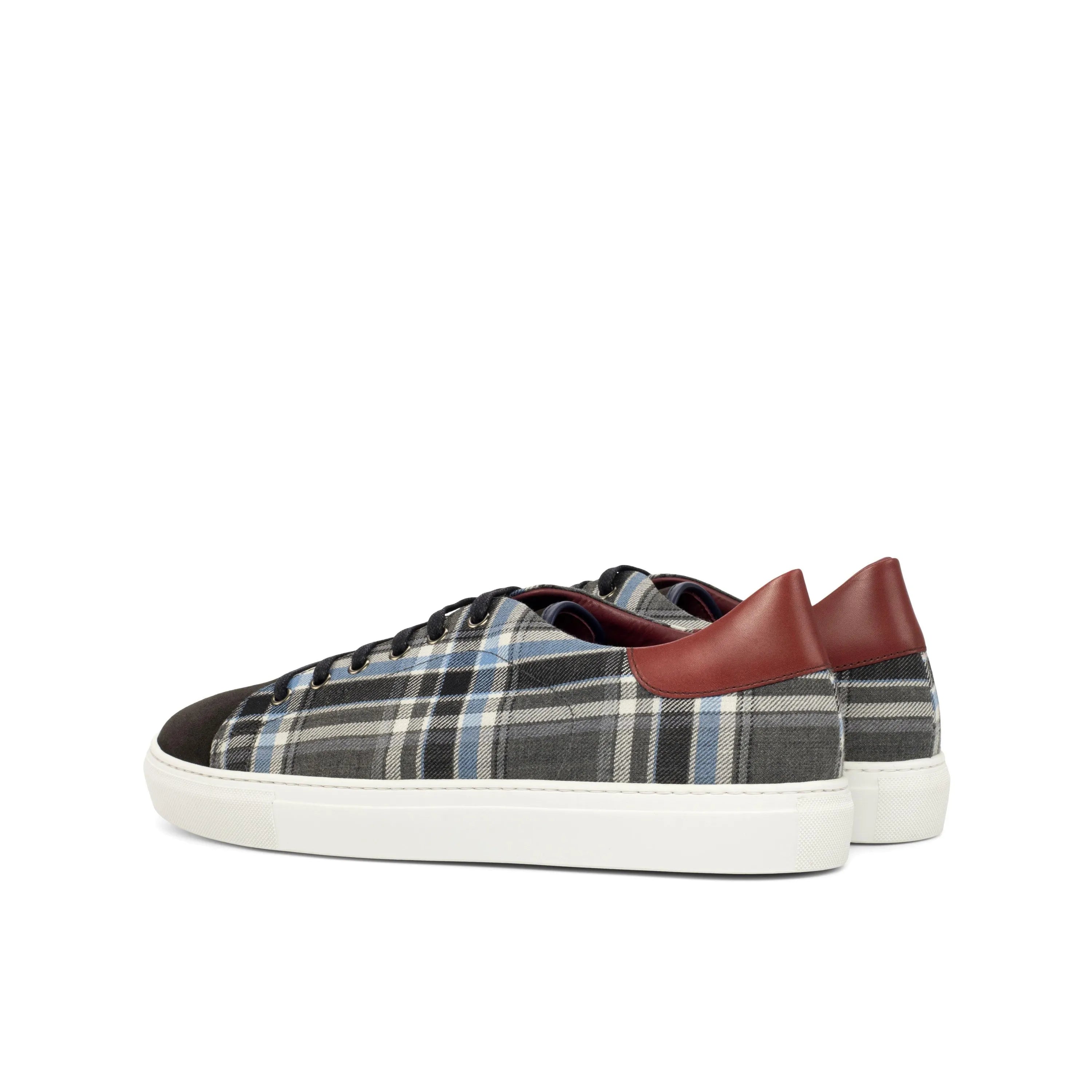 Kevin Trainer Sneaker in plaid low-top design