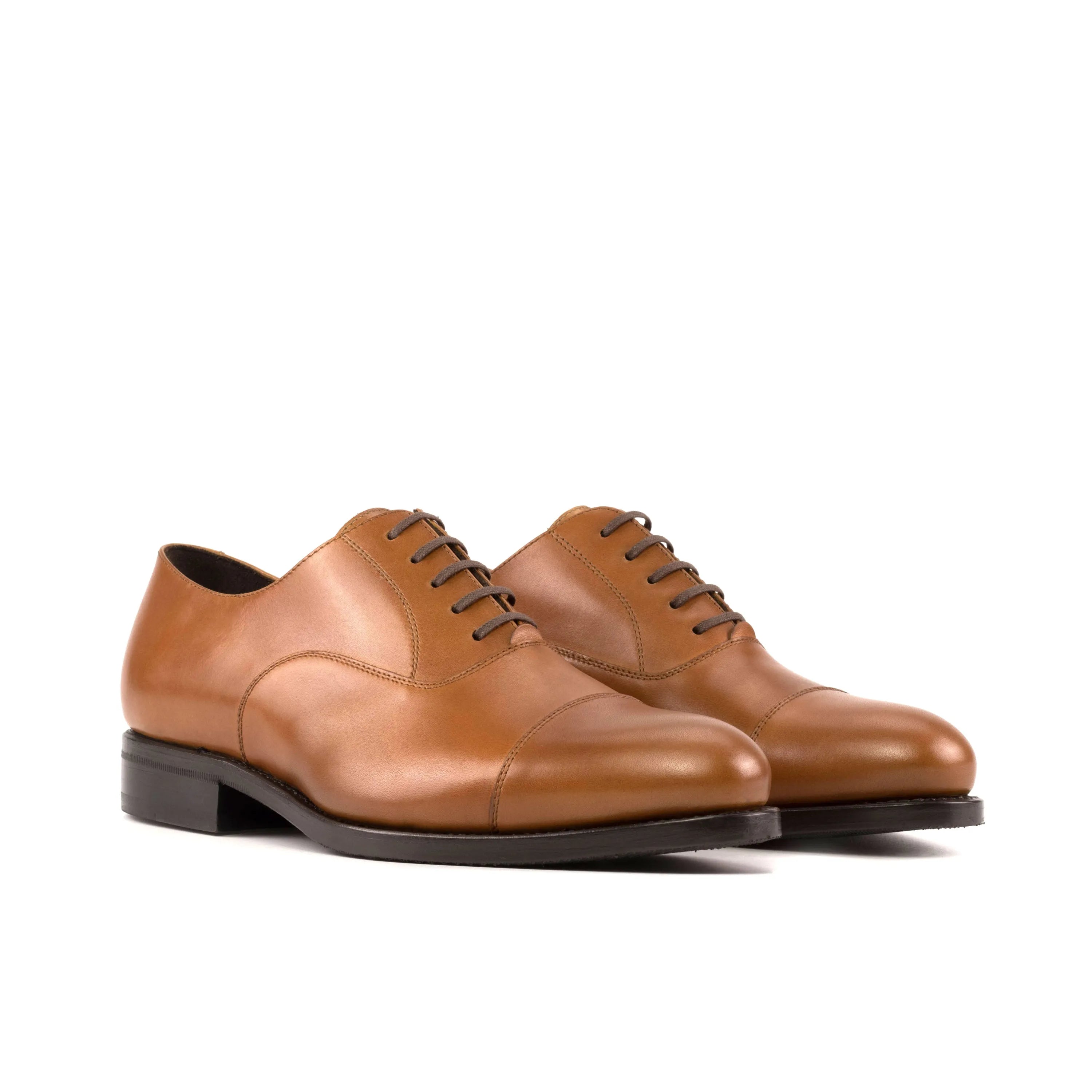 Pair of brown Klavio Oxford shoes in fast lane style