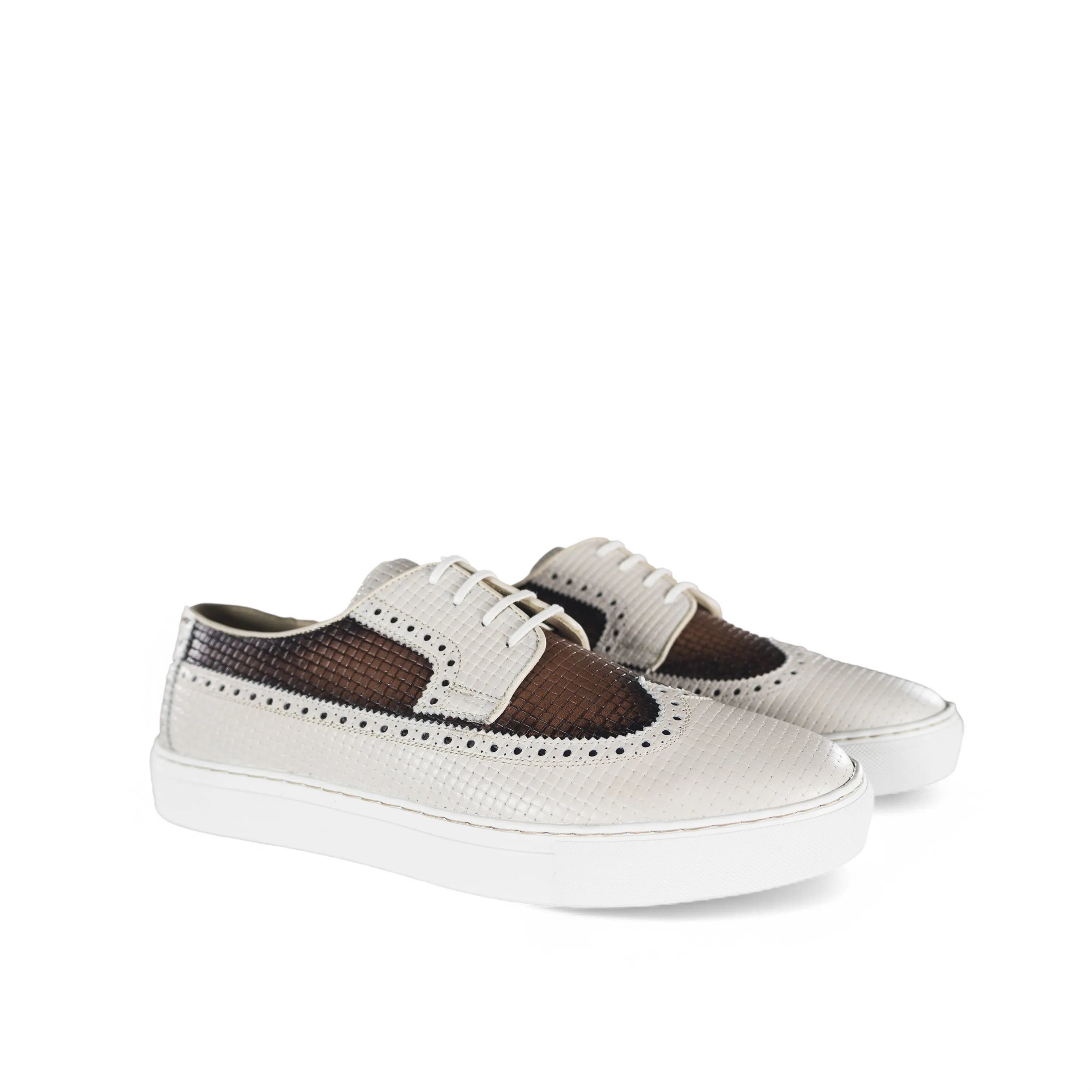 Markof Longwing Sneaker II two-tone leather wingtip sneakers with classic detailing