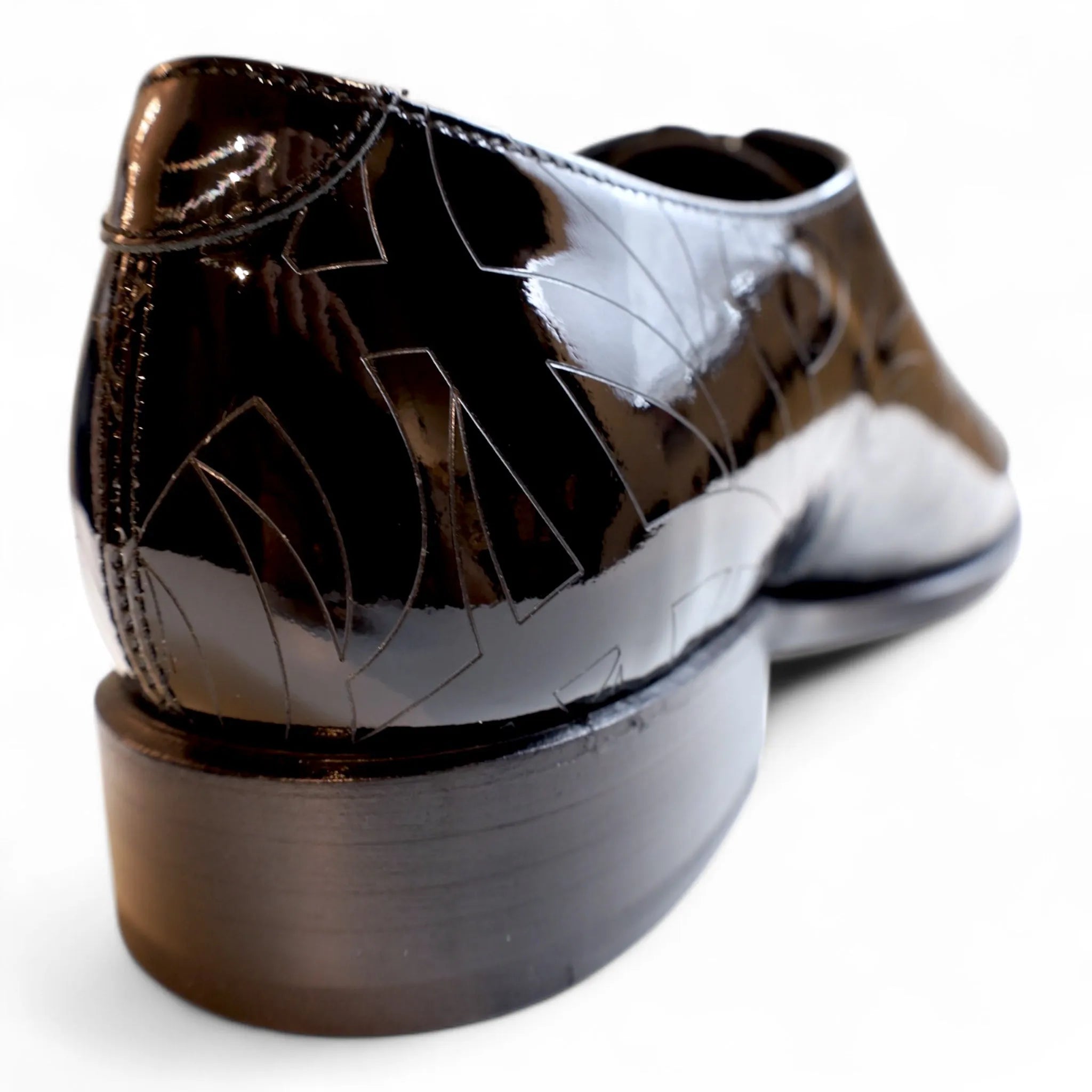 Shiny Quswa Noir Wholecut premium Italian black dress shoe back view