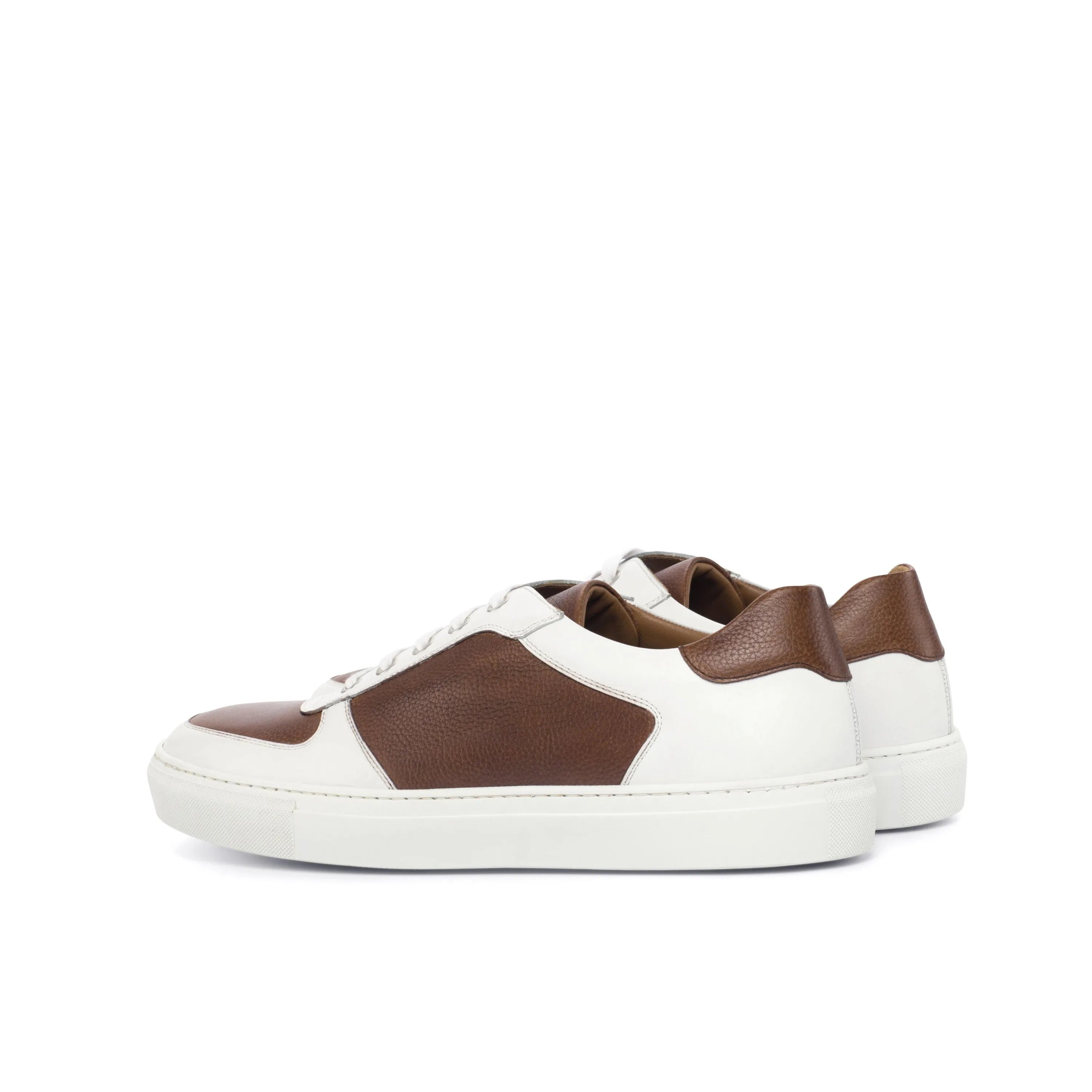 R51 low brown and white leather trainer sneaker for men