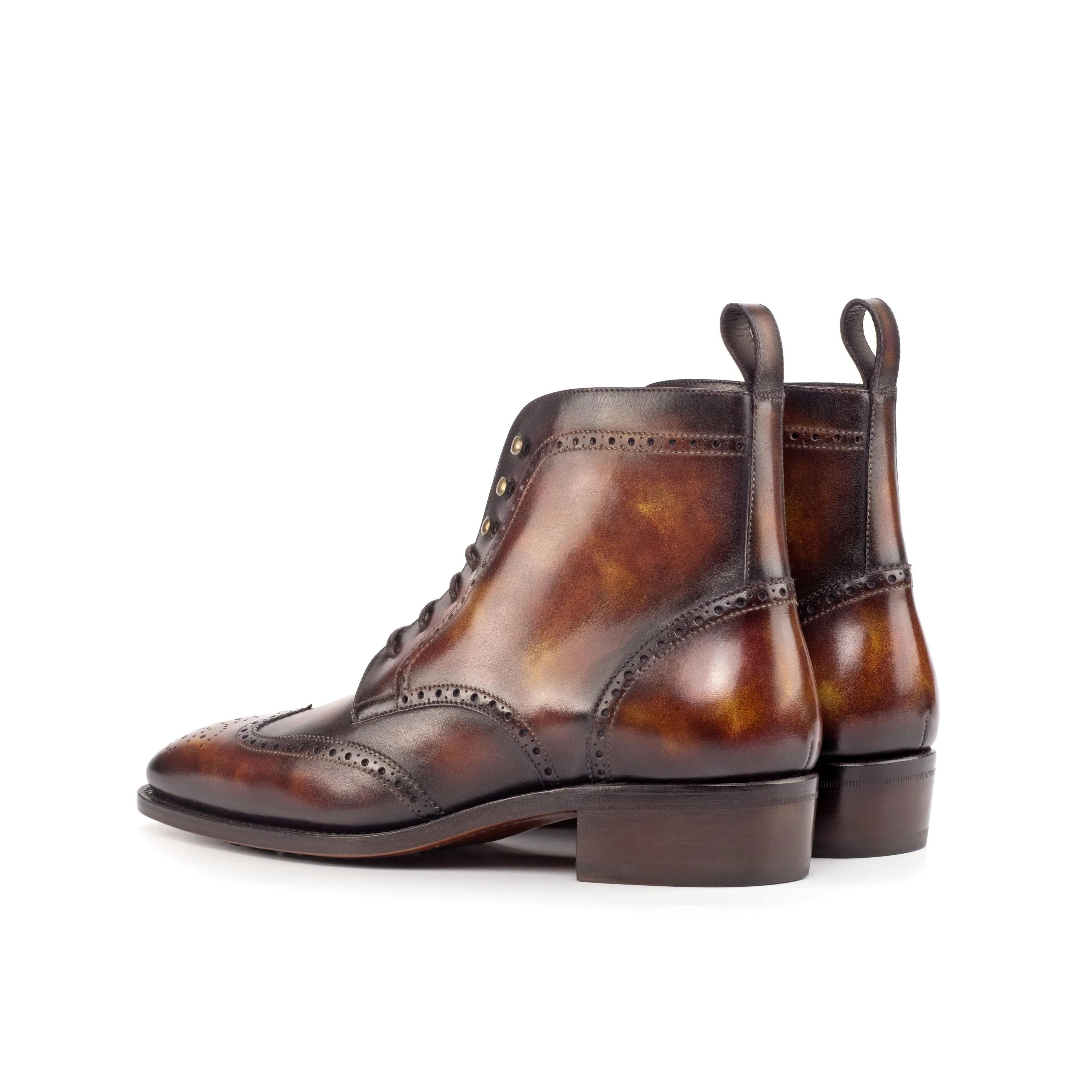 Silo Patina military brogue boots in brown leather wingtip design