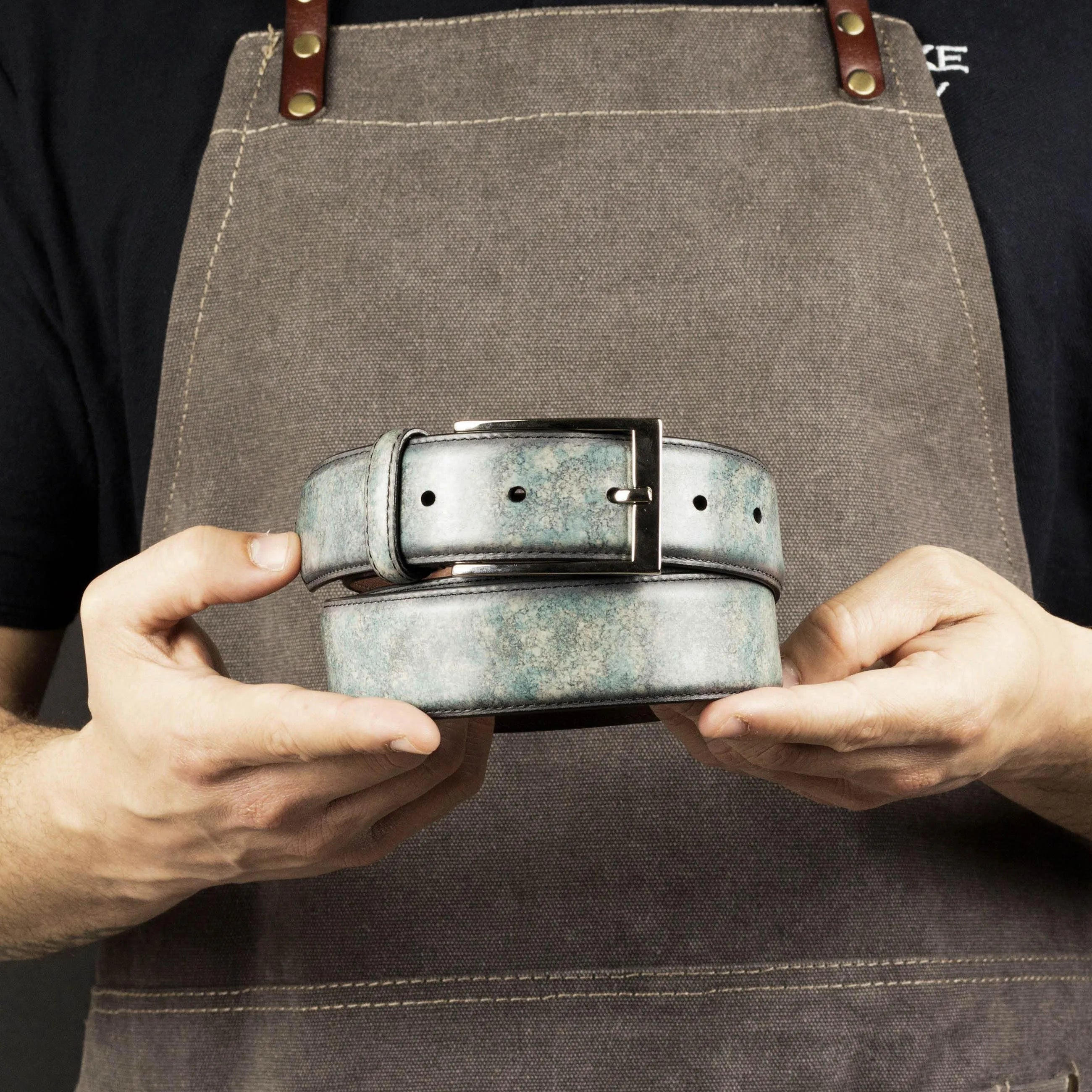 Gray Stone Patina Hamptons belt with patina wholecut leather
