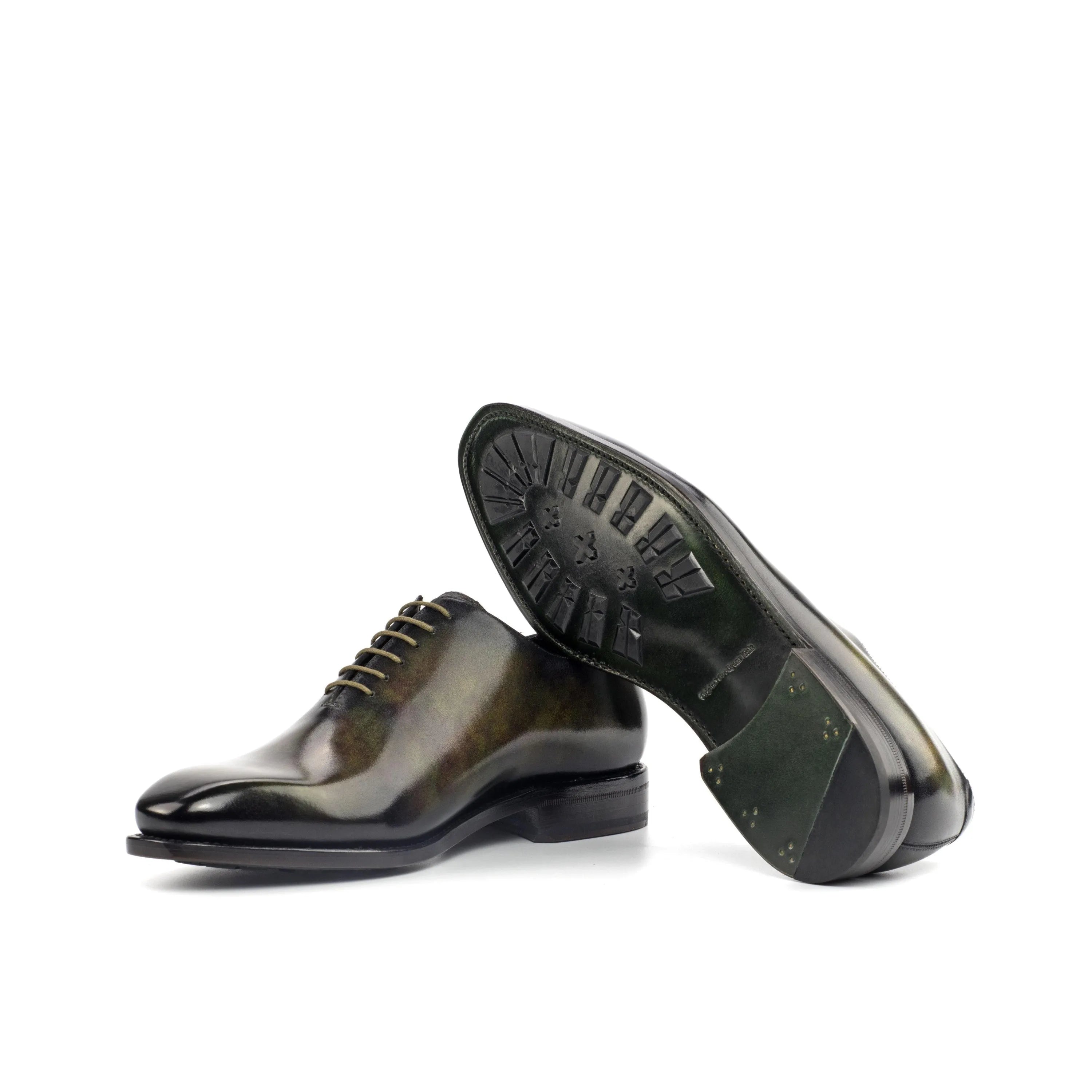 Pair of green whole cut patina leather dress shoes T5