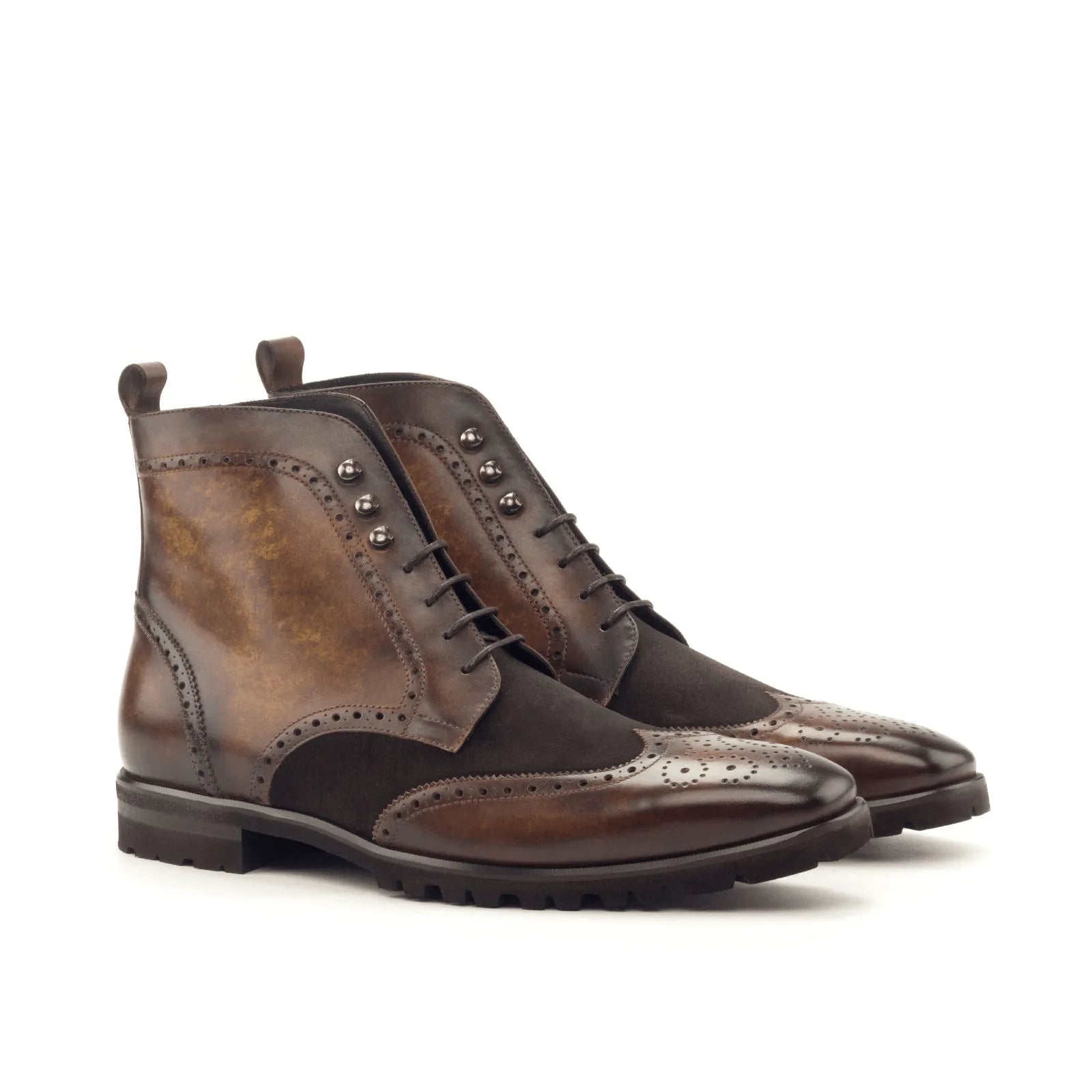 Theron military brogue boots in brown leather and suede wingtip
