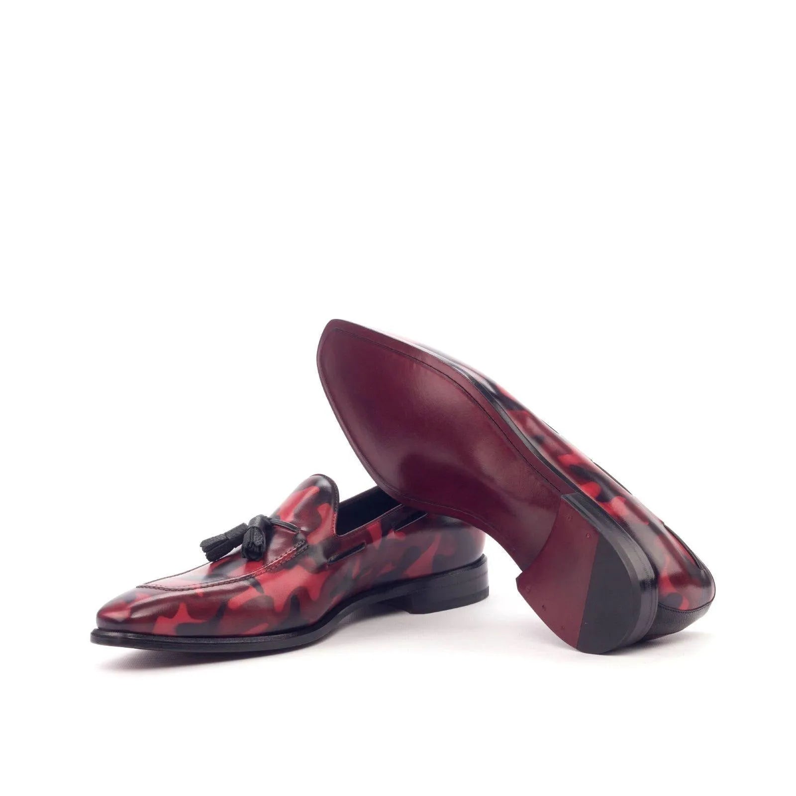 Timo camo patina loafers in red and black patterned tassel design