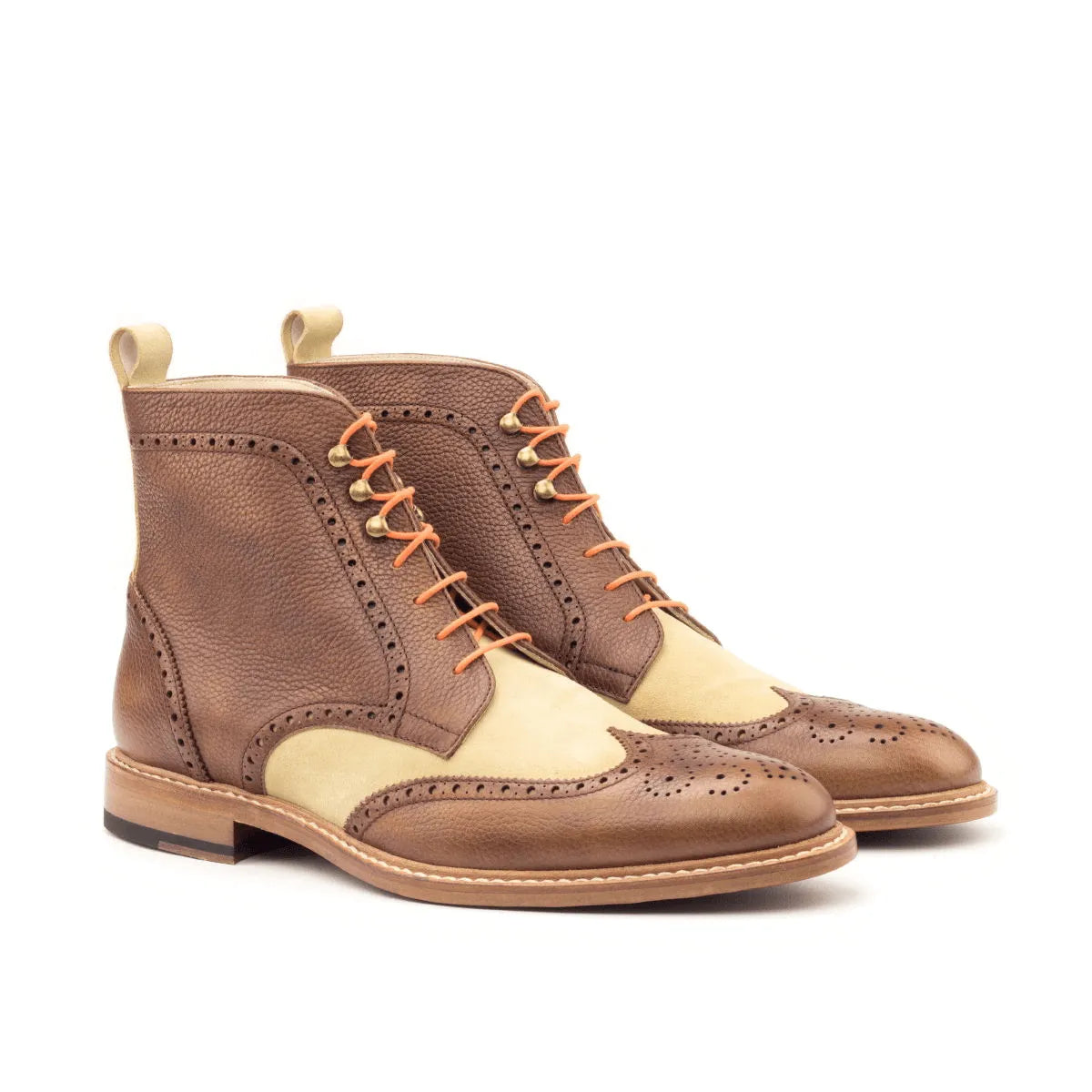 Zoticus military brogue boots in two-toned leather wingtip design